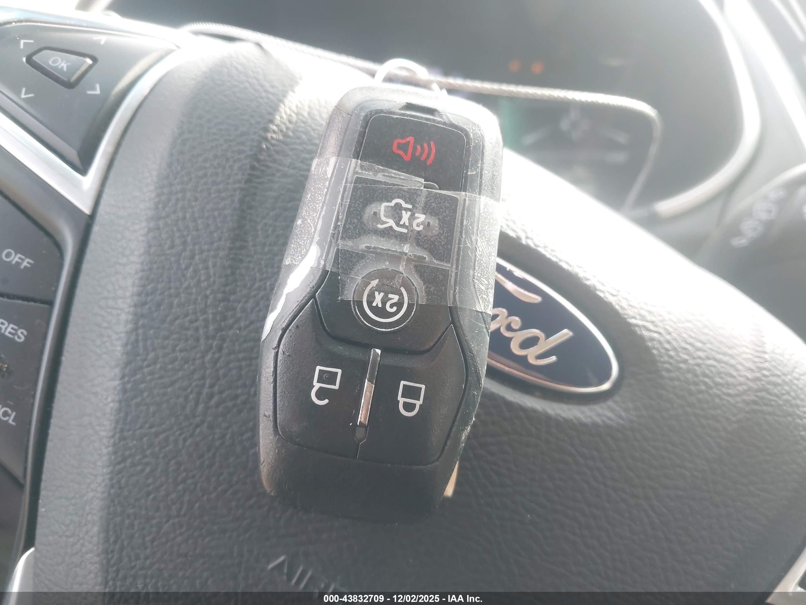 FORD EDGE image 11