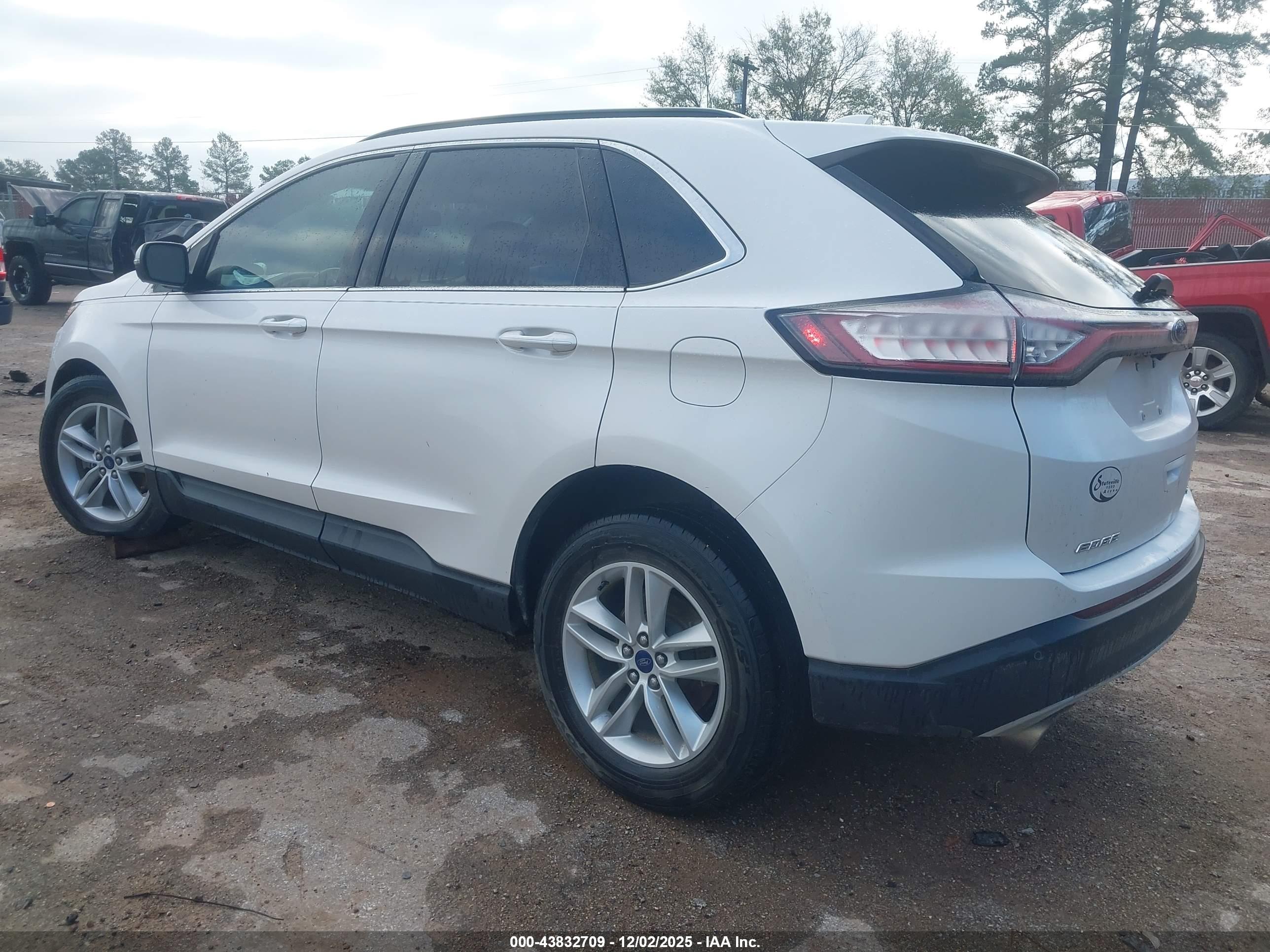 FORD EDGE image 3
