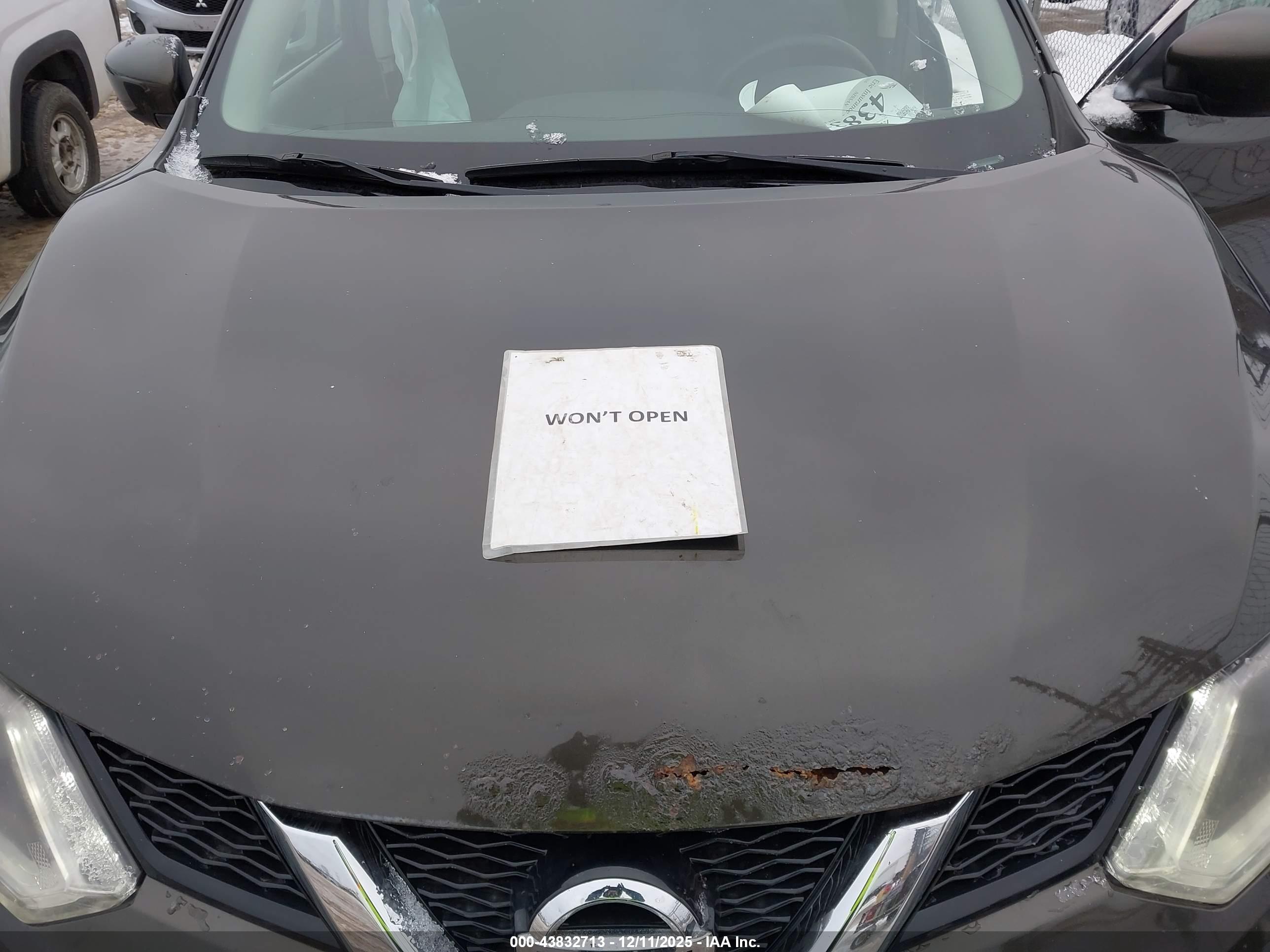 NISSAN ROGUE image 10