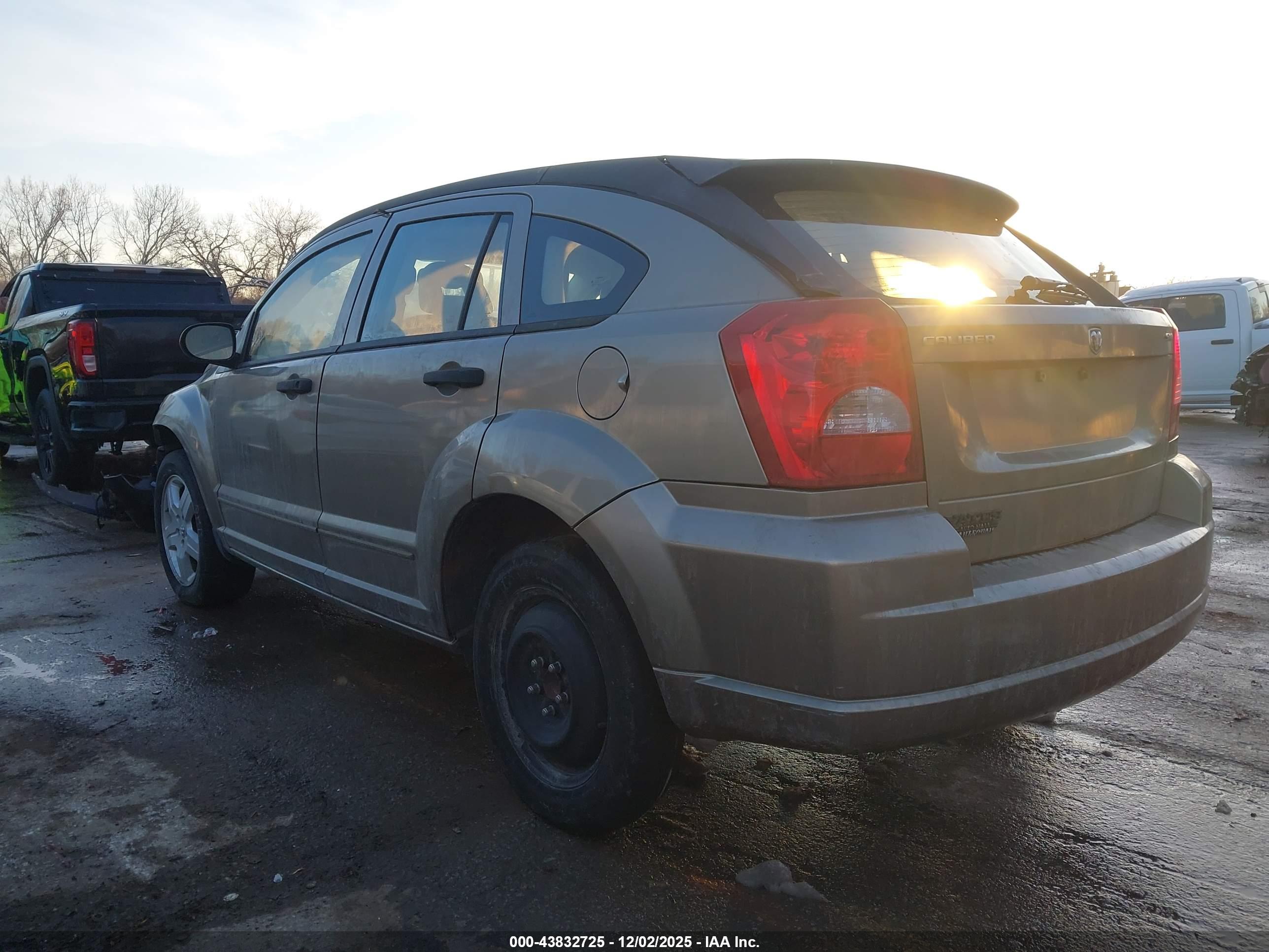 DODGE CALIBER image 3