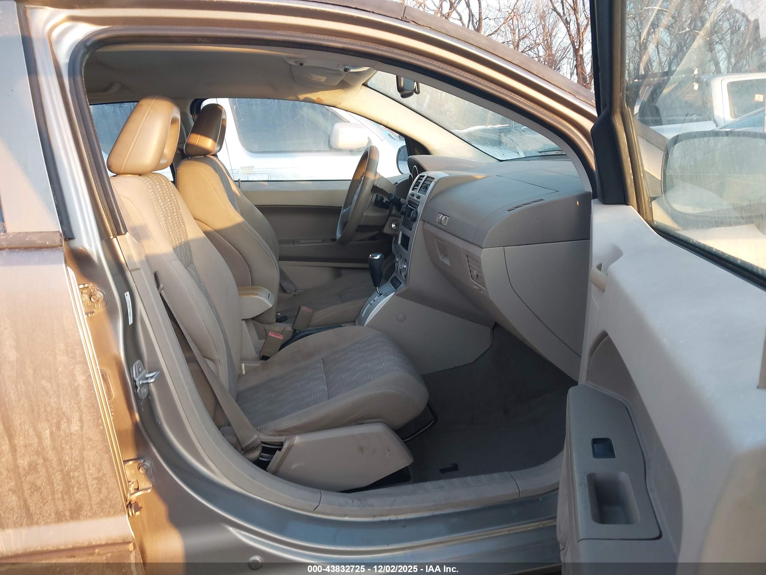 DODGE CALIBER image 5
