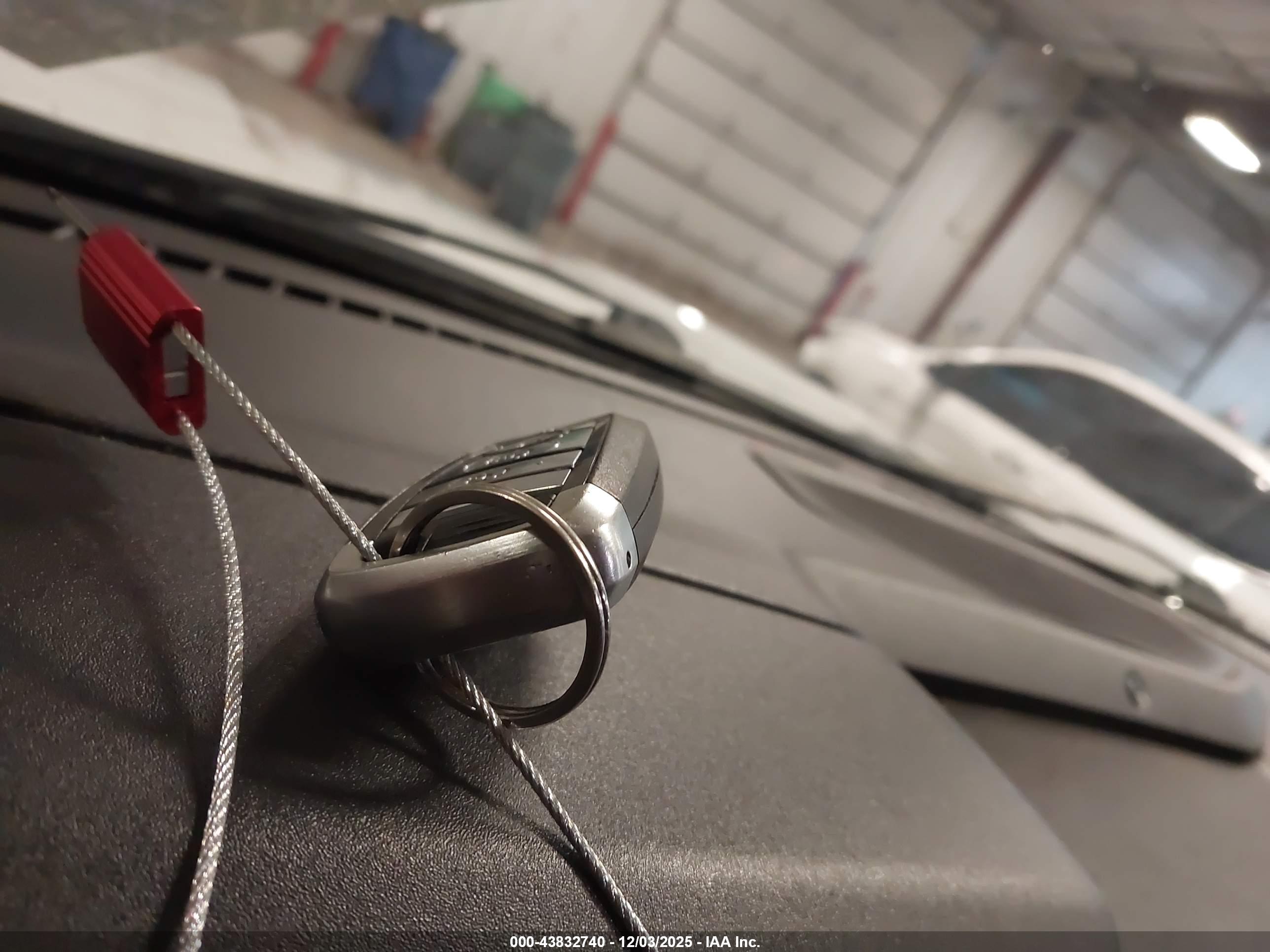 FORD EXPEDITION image 11