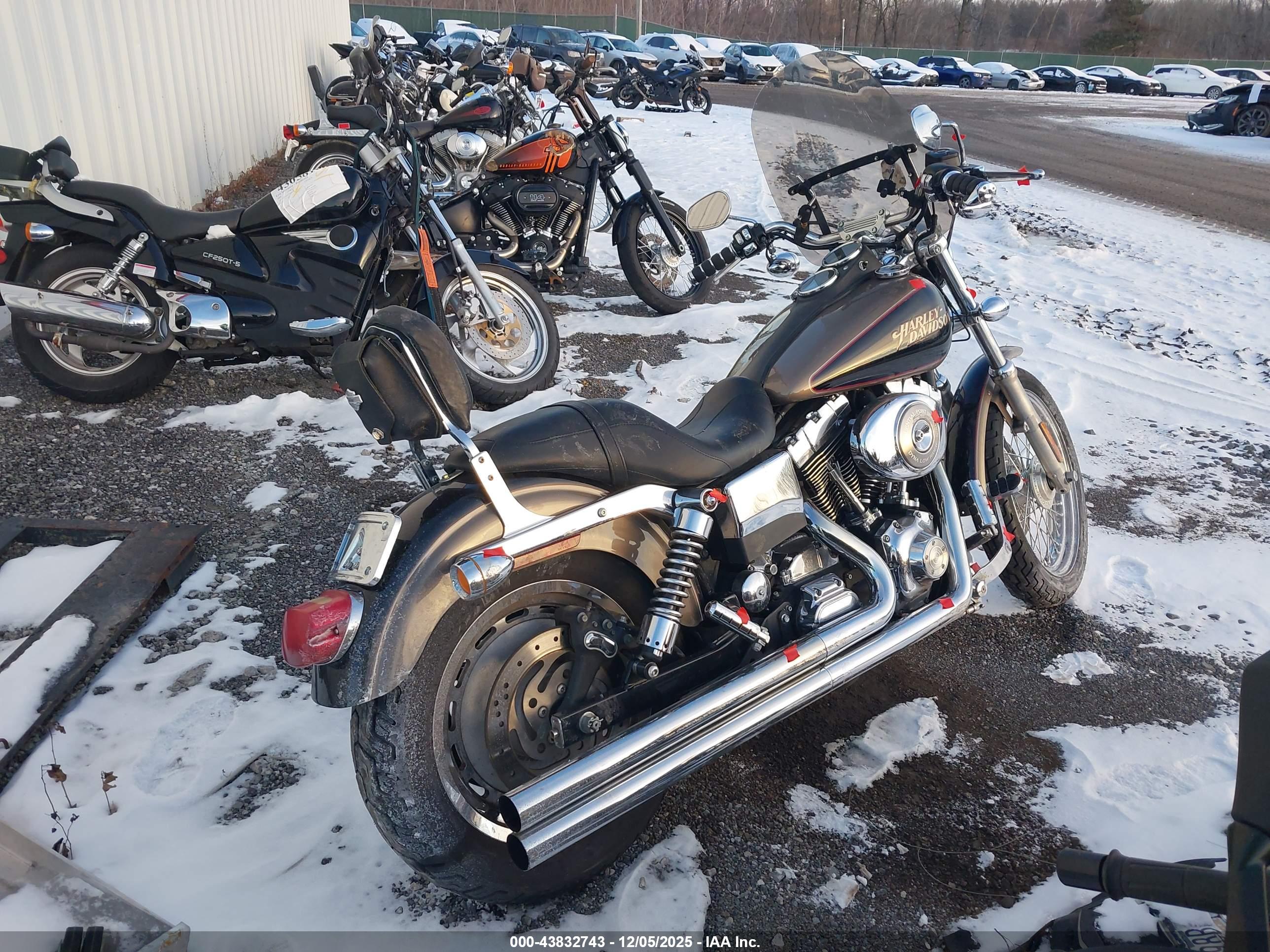 HARLEY-DAVIDSON FXDLI image 4