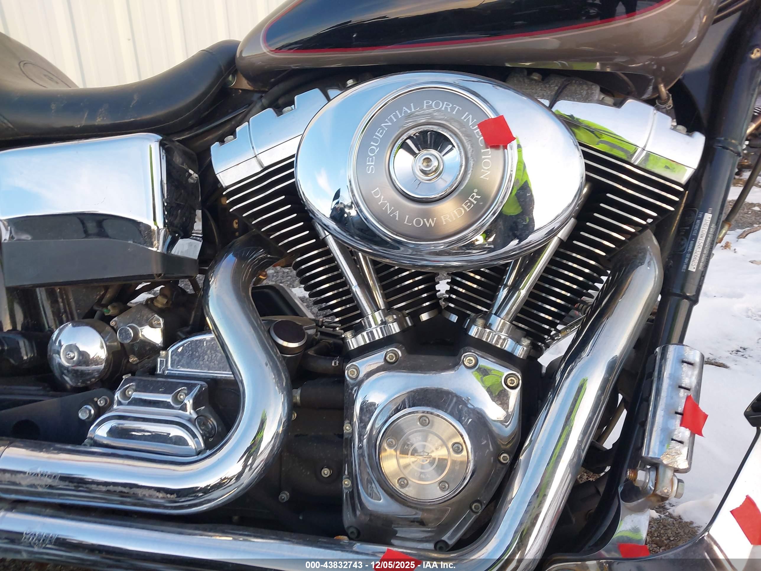 HARLEY-DAVIDSON FXDLI image 8