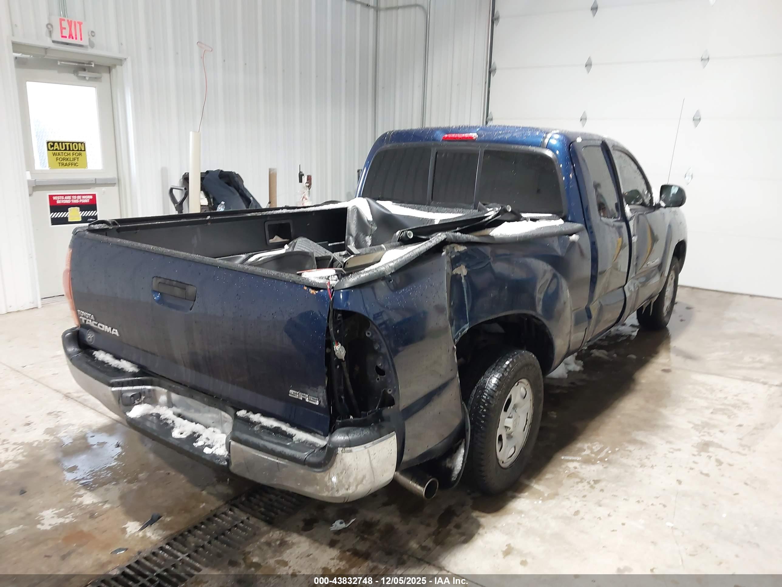 TOYOTA TACOMA image 4