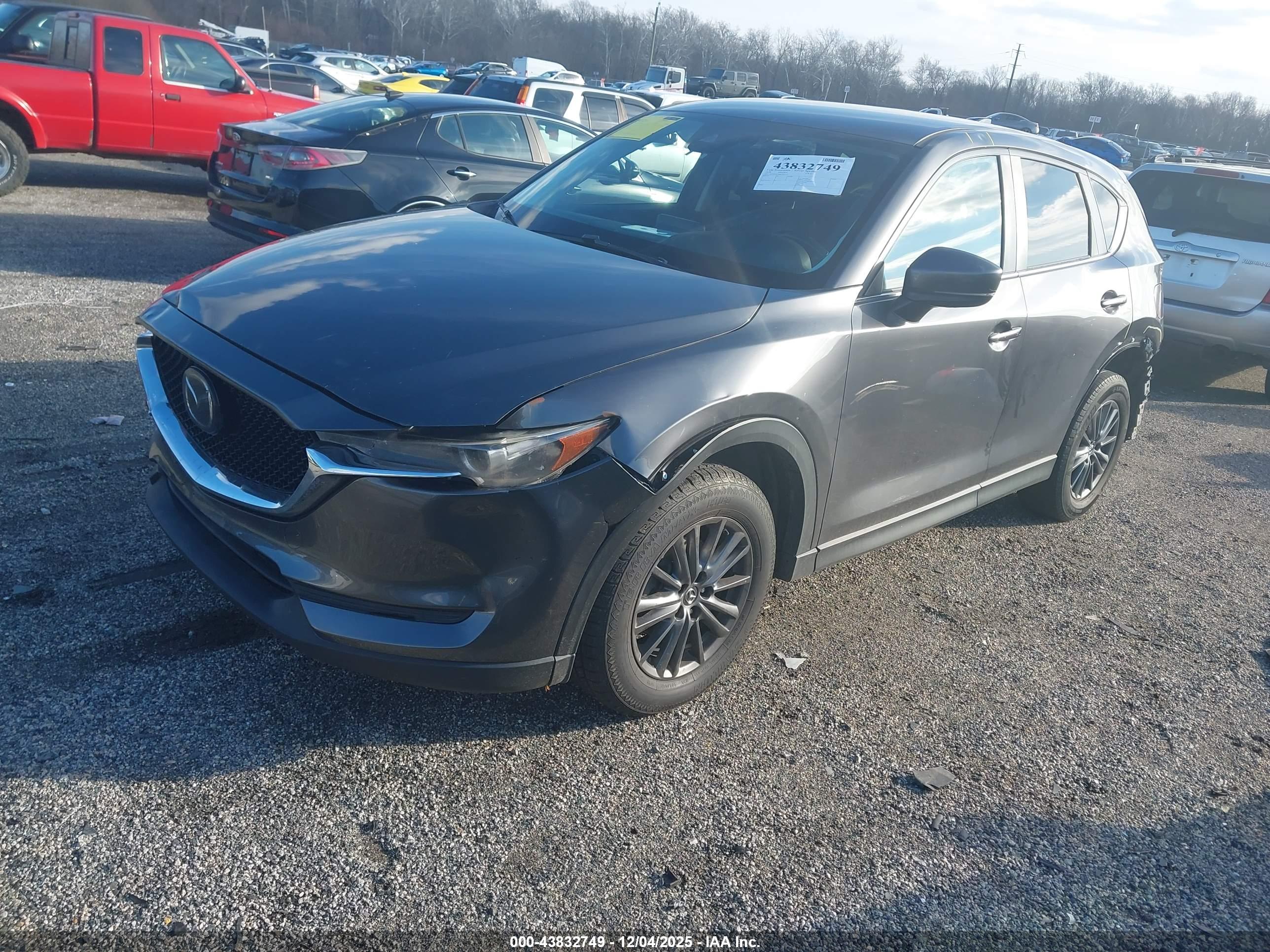 MAZDA CX-5 image 2