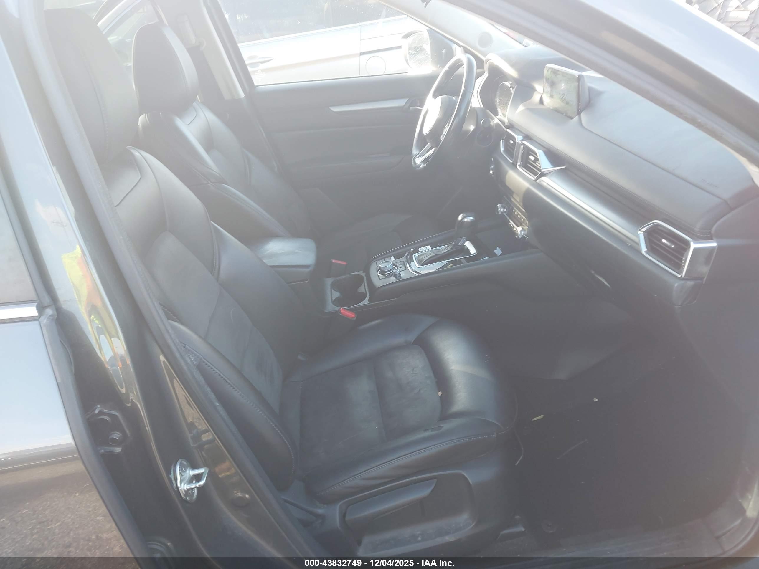 MAZDA CX-5 image 5