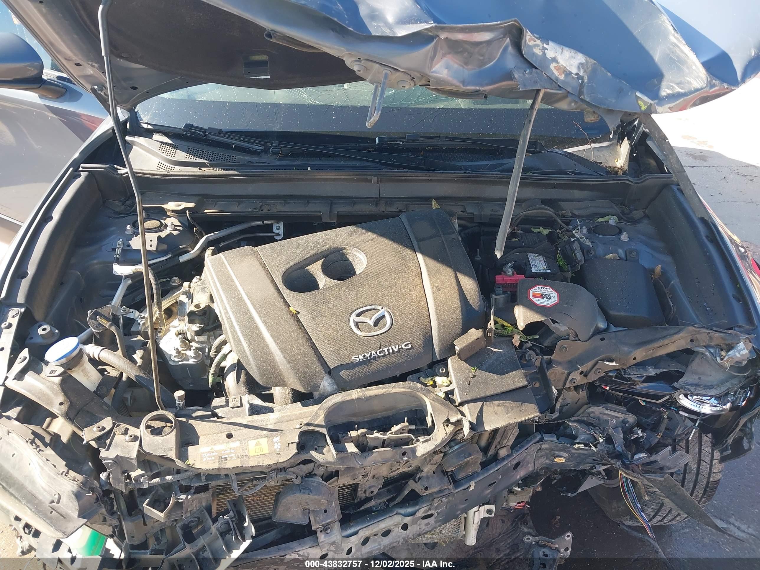 MAZDA CX-30 image 10