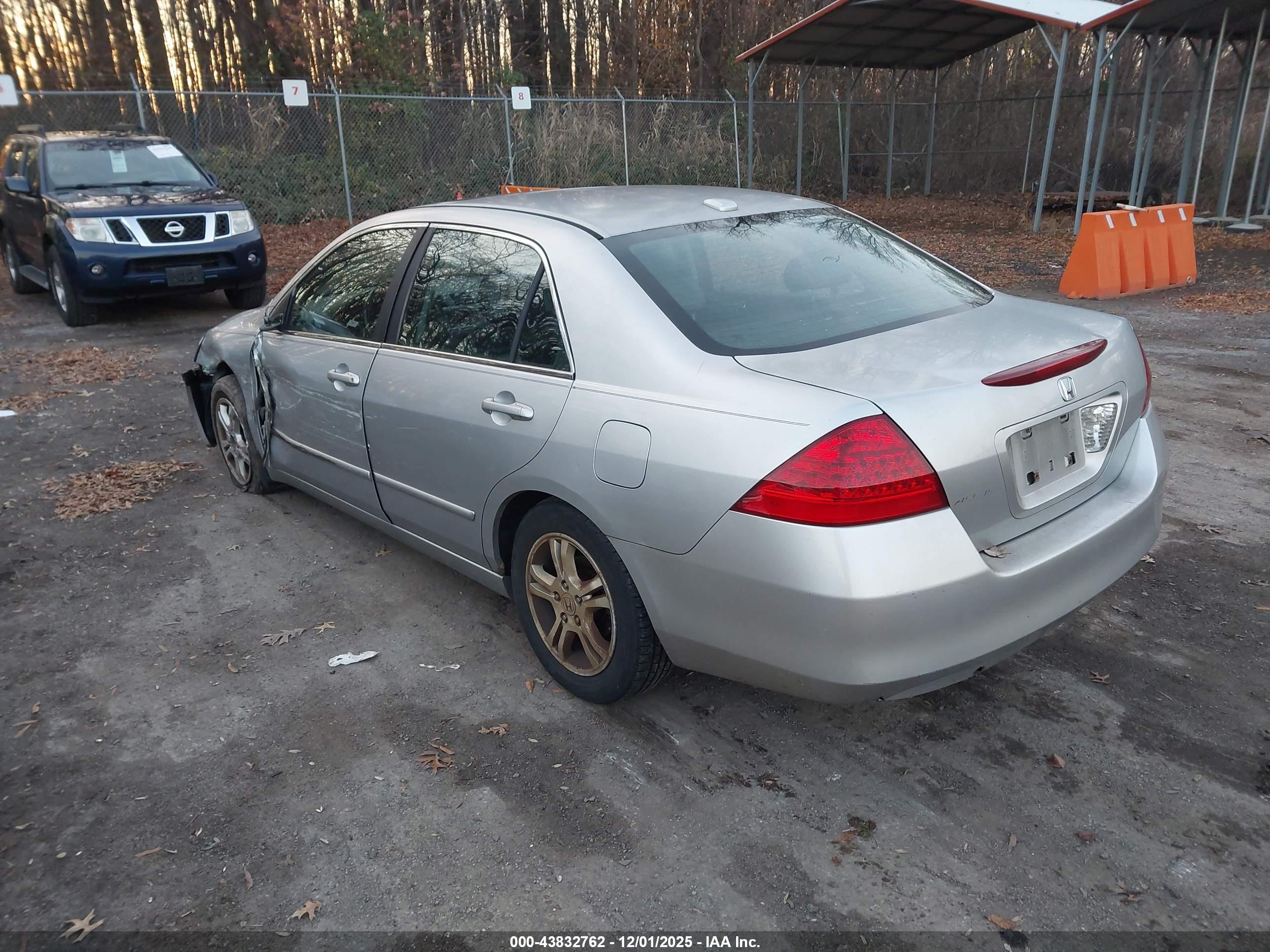 HONDA ACCORD image 3