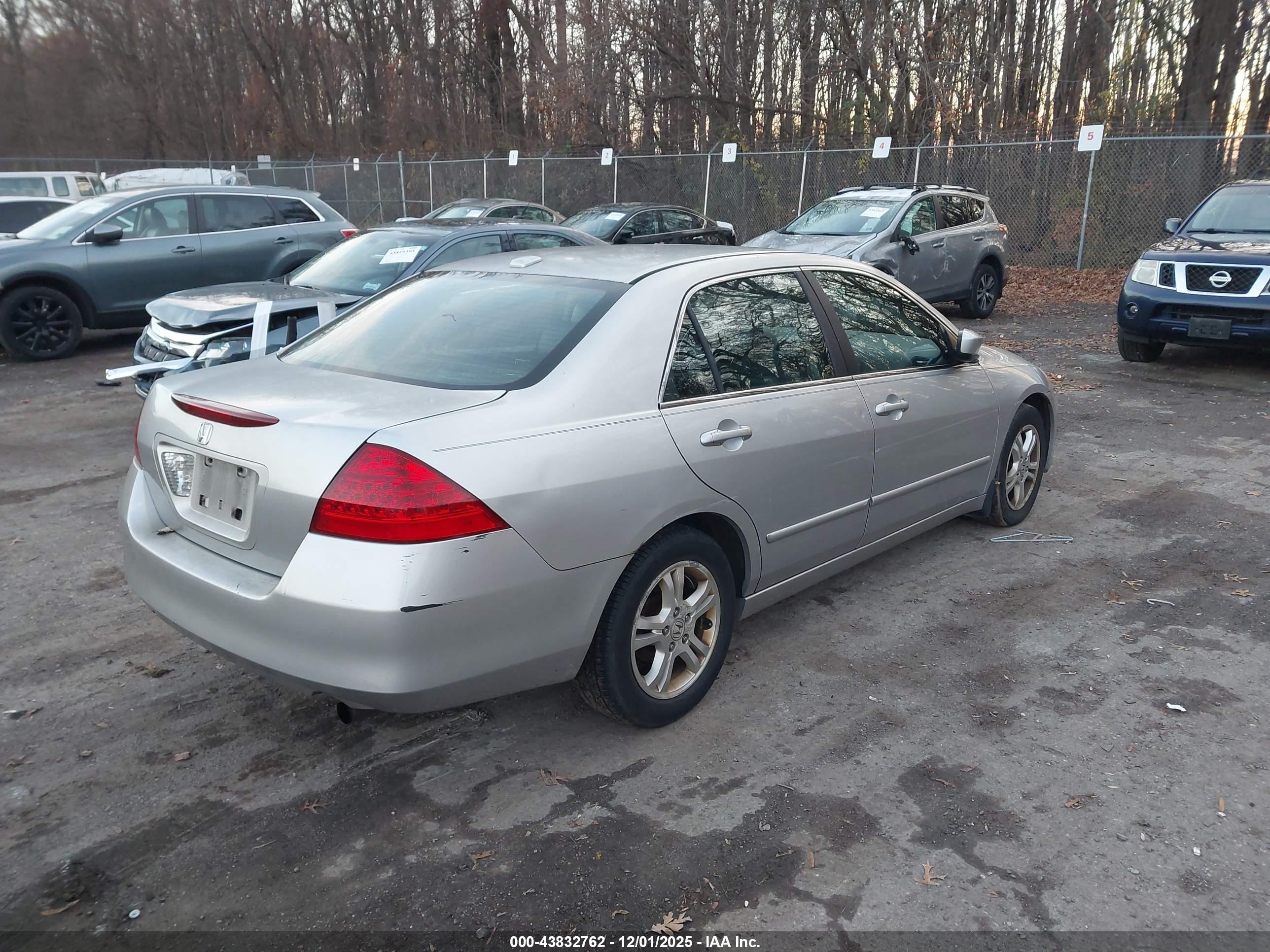HONDA ACCORD image 4