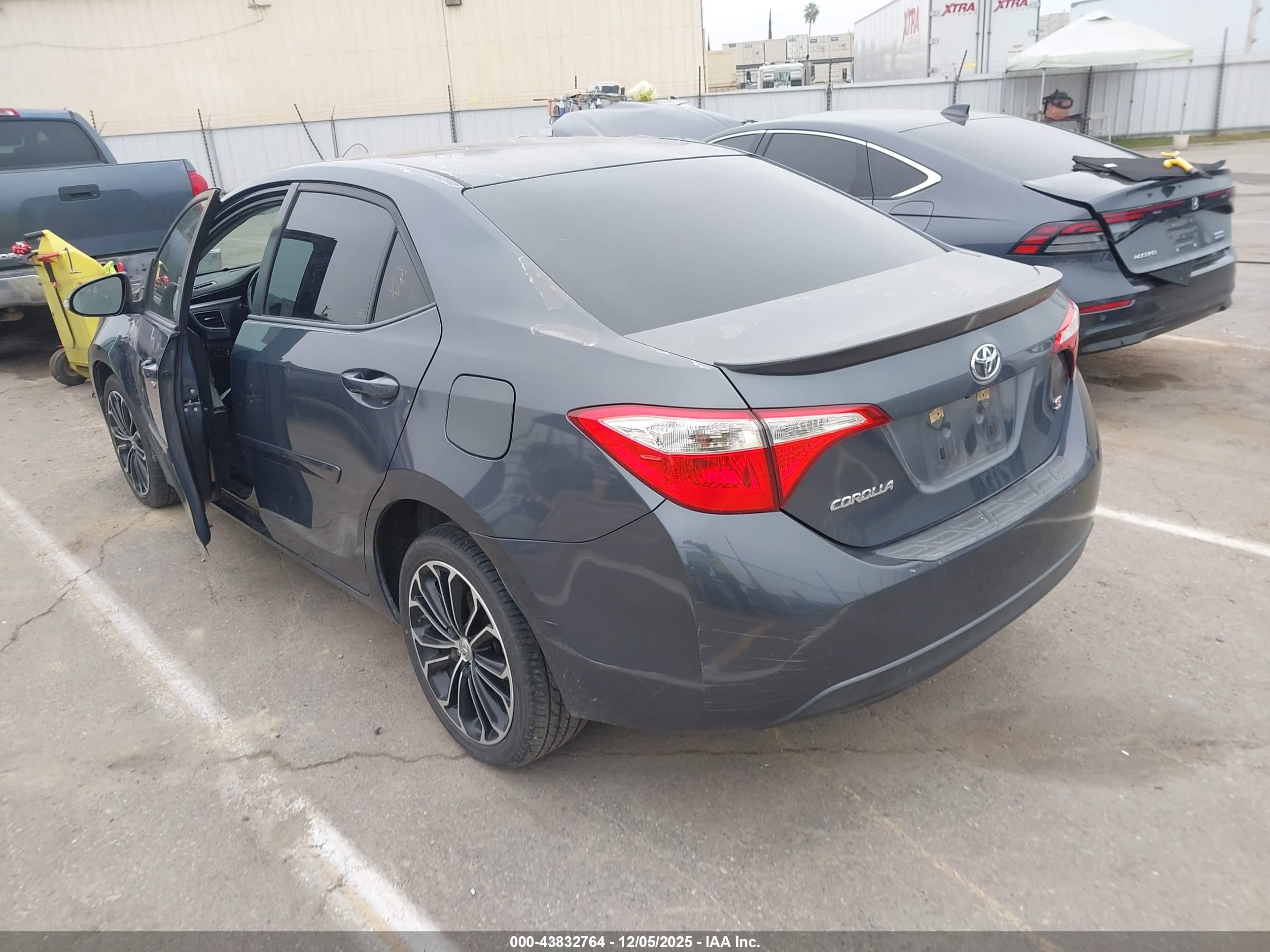 TOYOTA COROLLA image 3