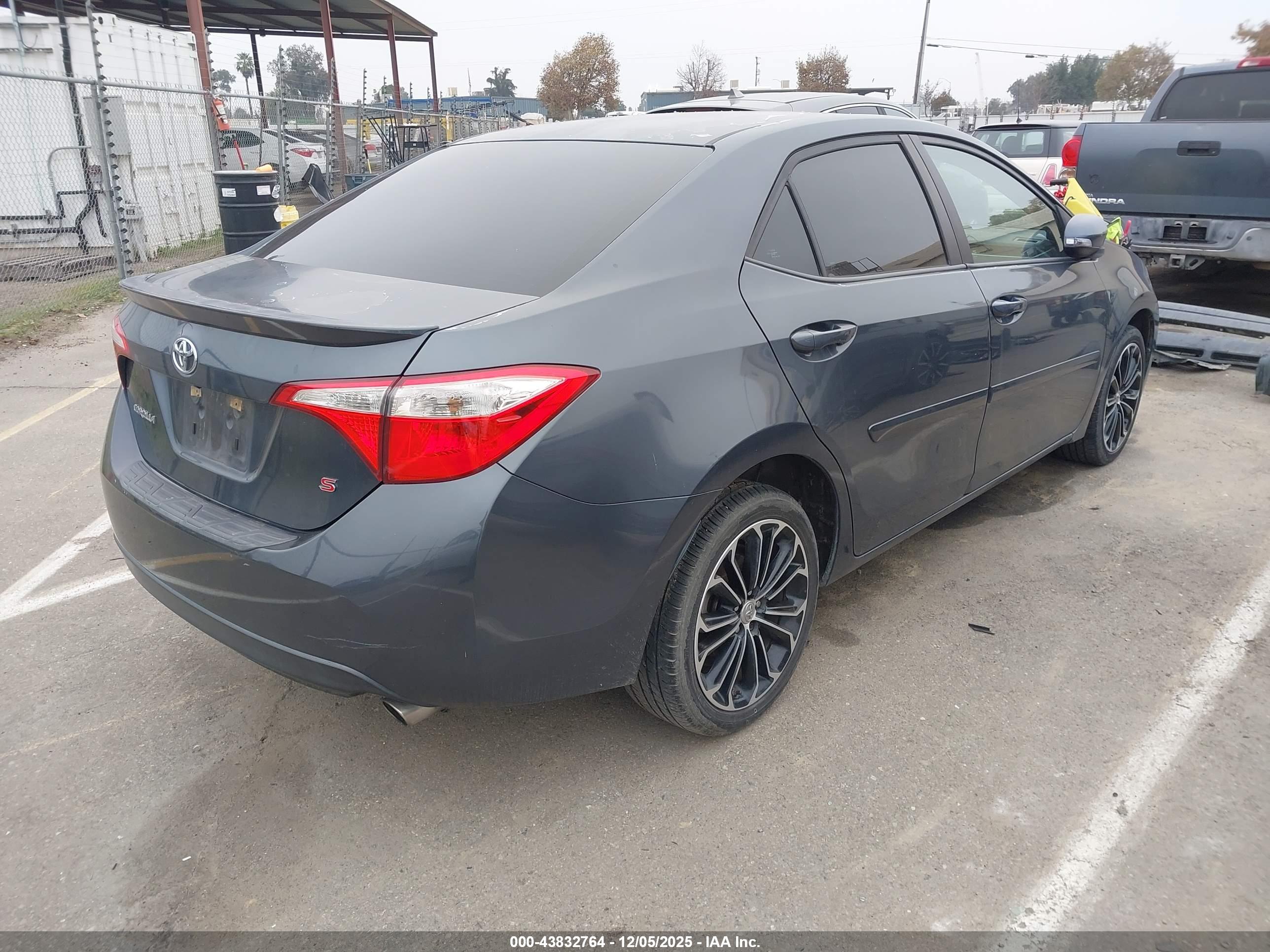TOYOTA COROLLA image 4