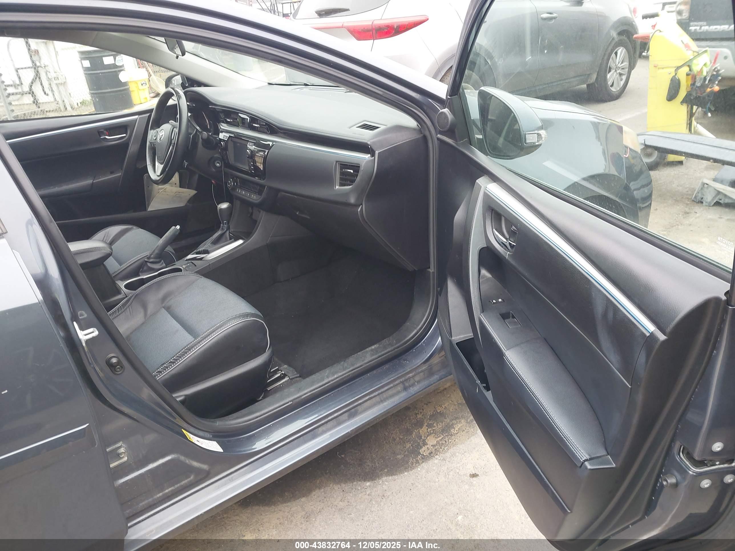 TOYOTA COROLLA image 5