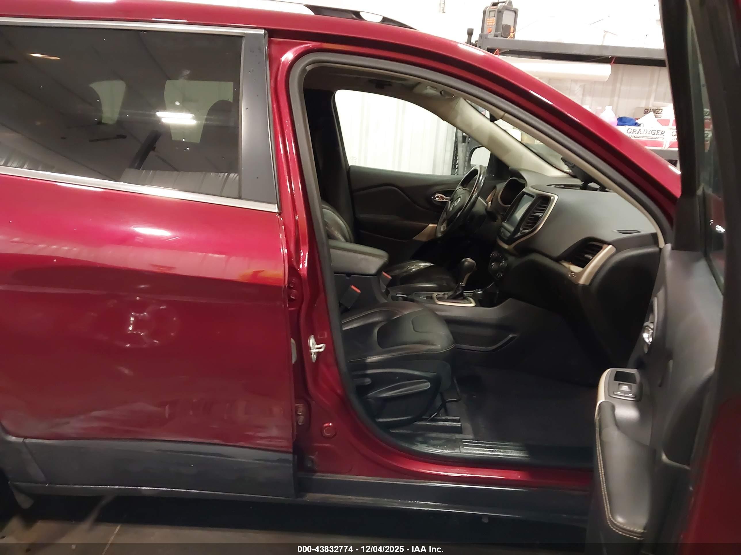 JEEP CHEROKEE image 5