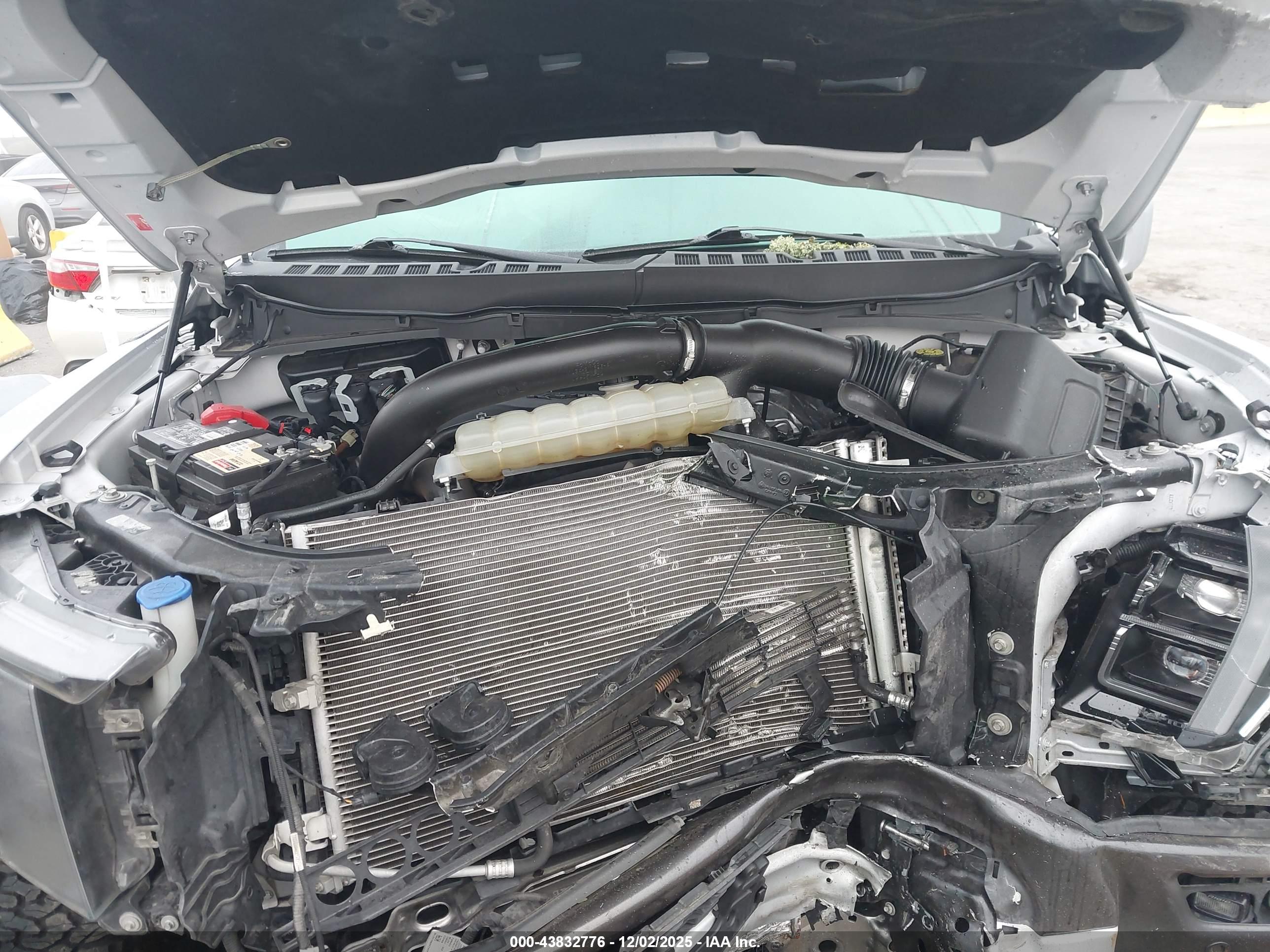 FORD F-150 image 10