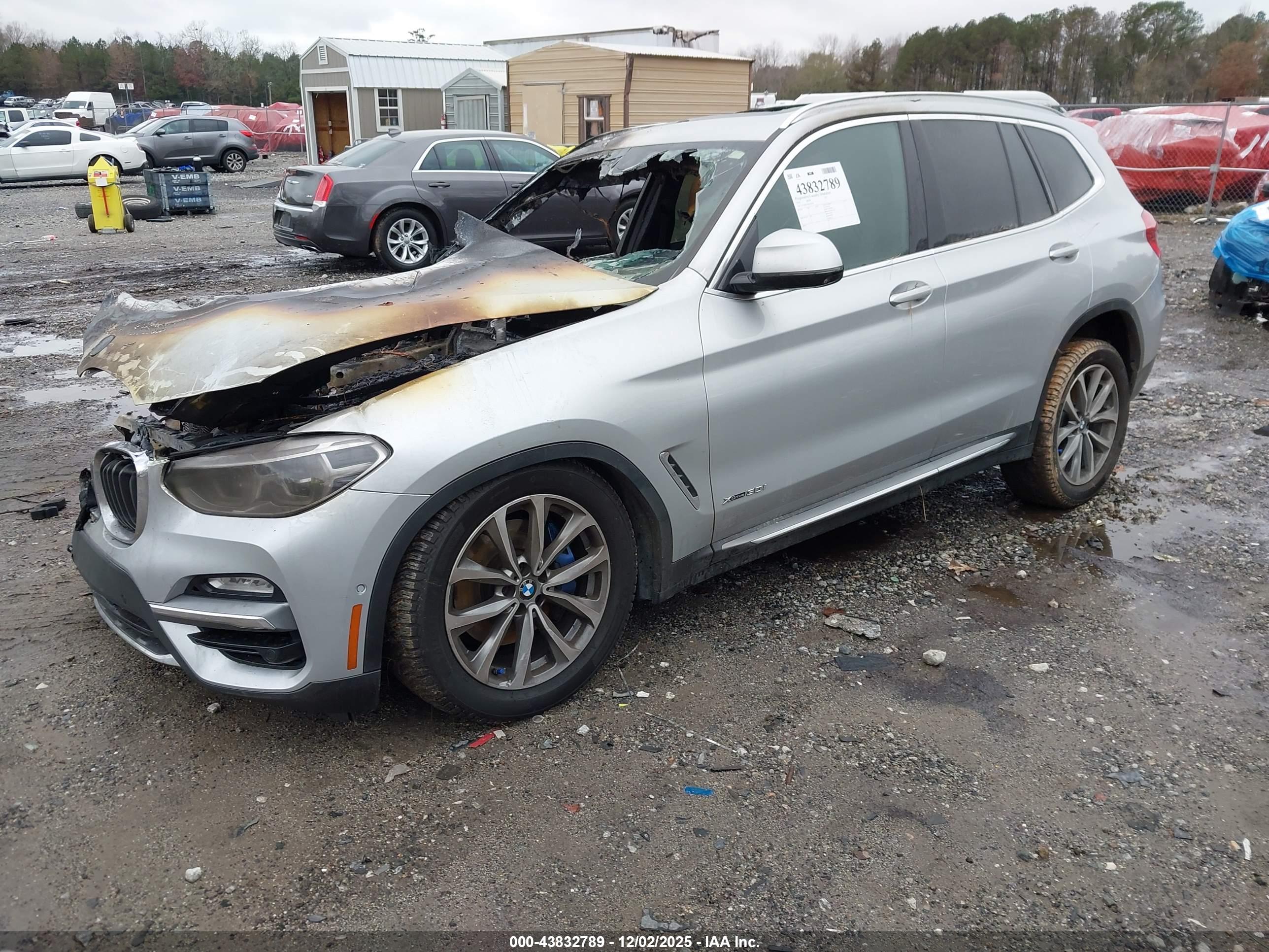 BMW X3 image 2