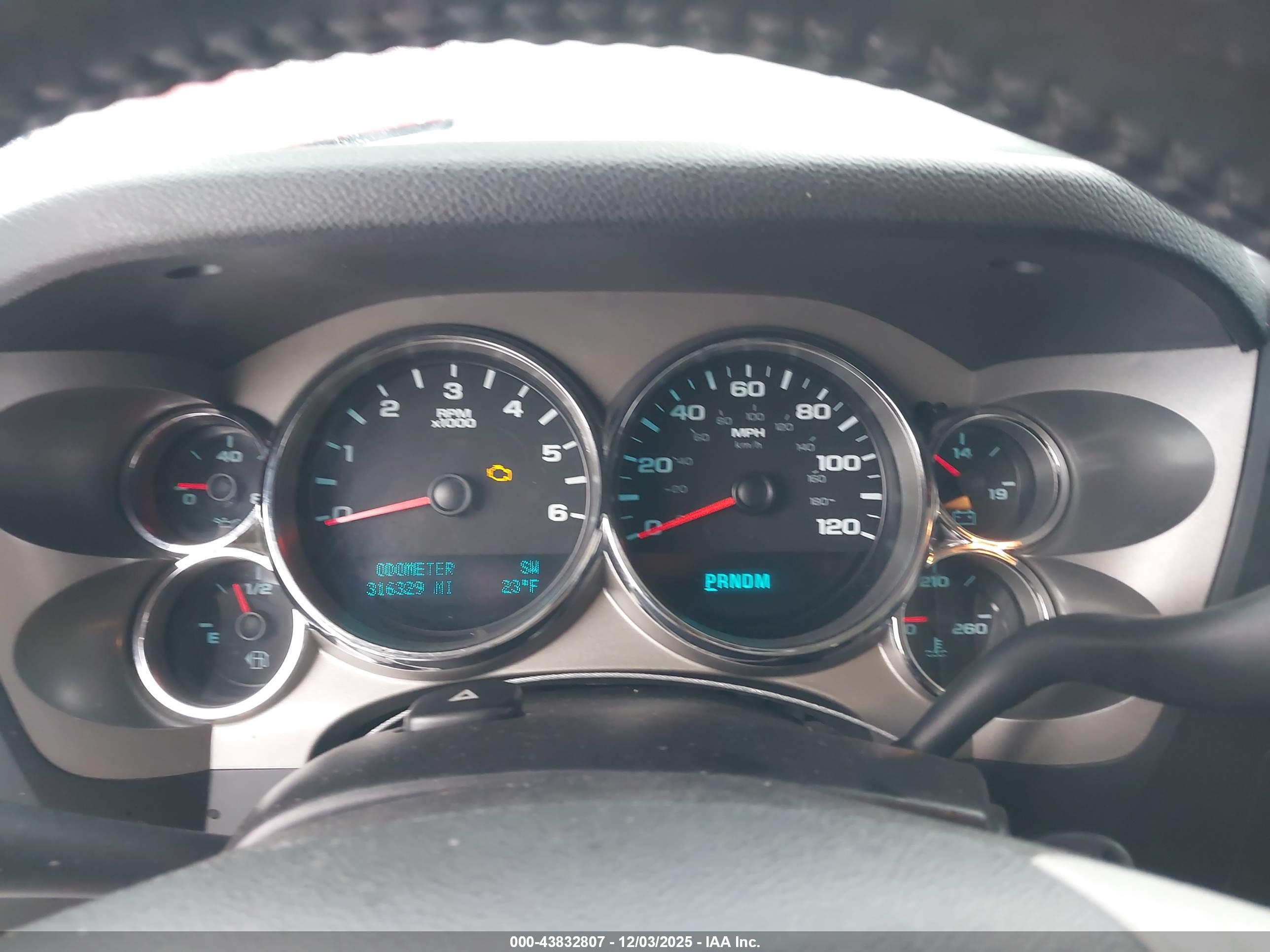 GMC SIERRA image 7
