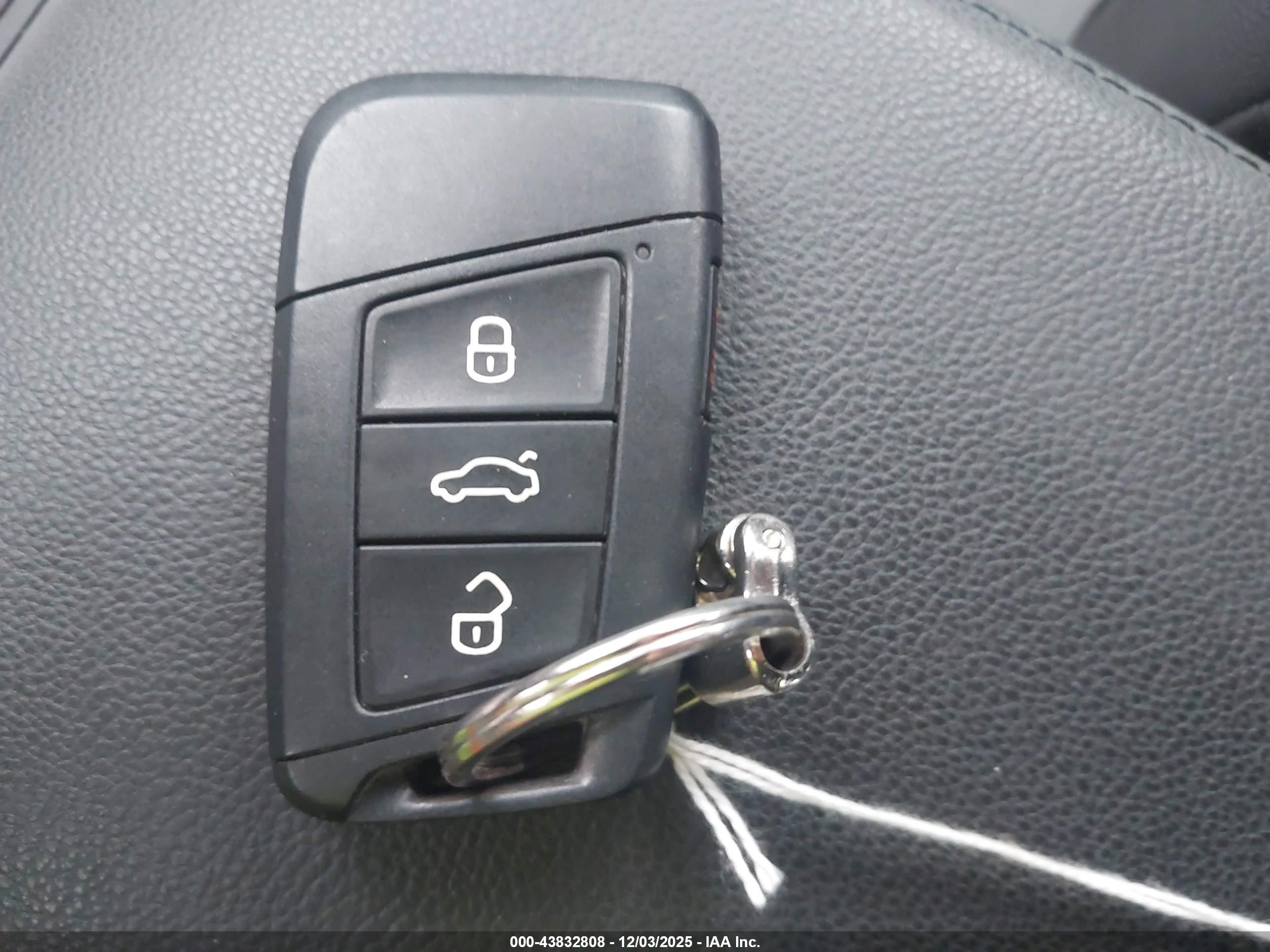VOLKSWAGEN ARTEON image 11