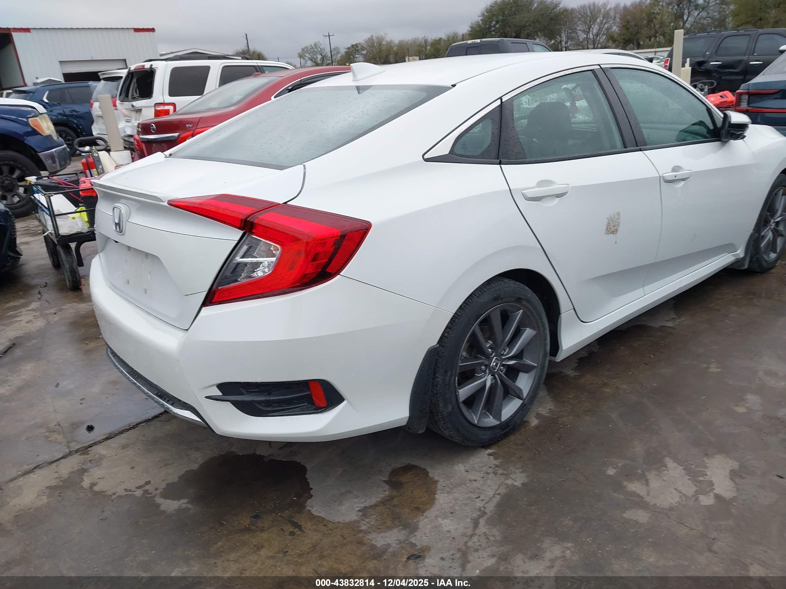 HONDA CIVIC image 4