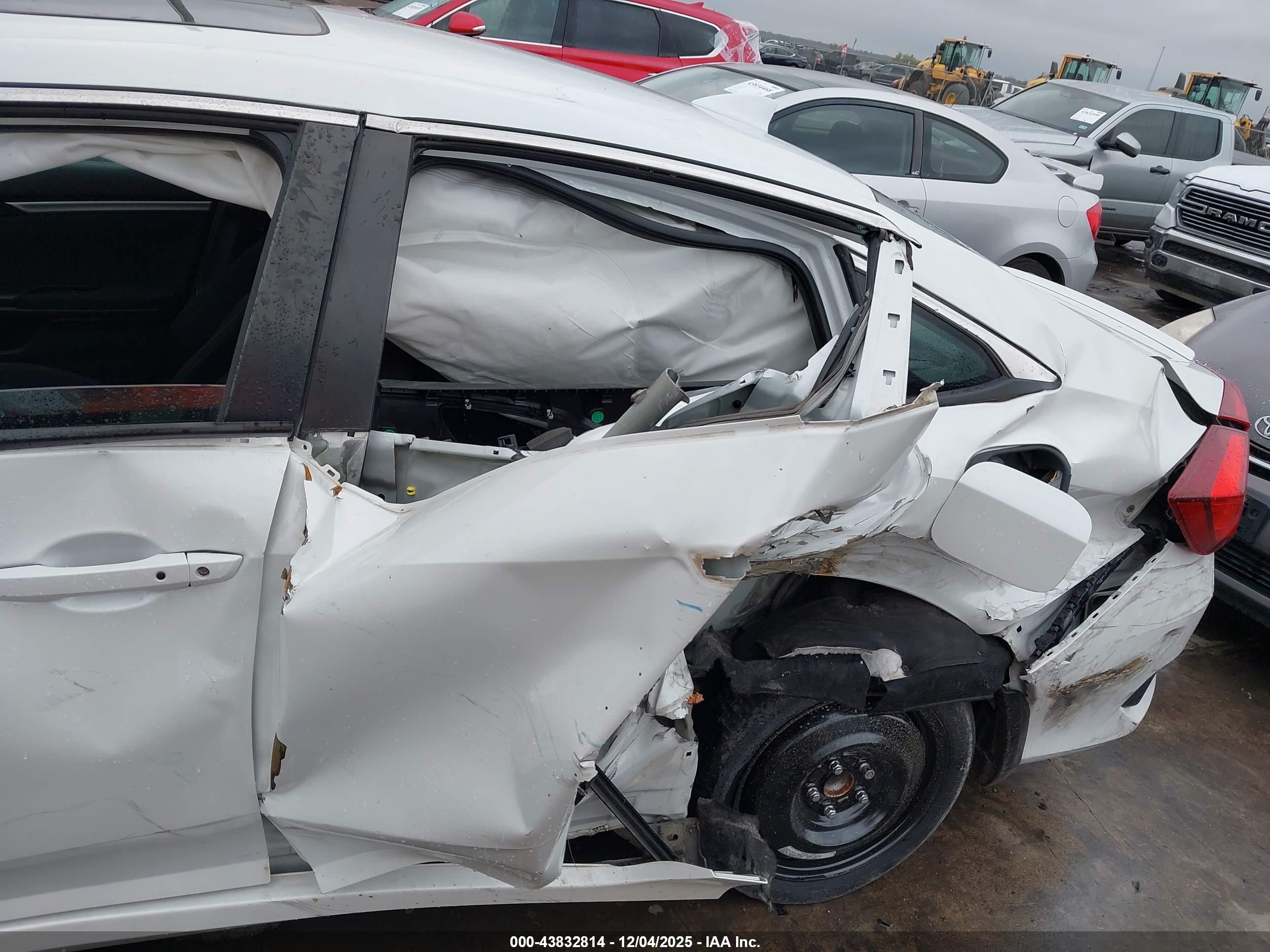 HONDA CIVIC image 6