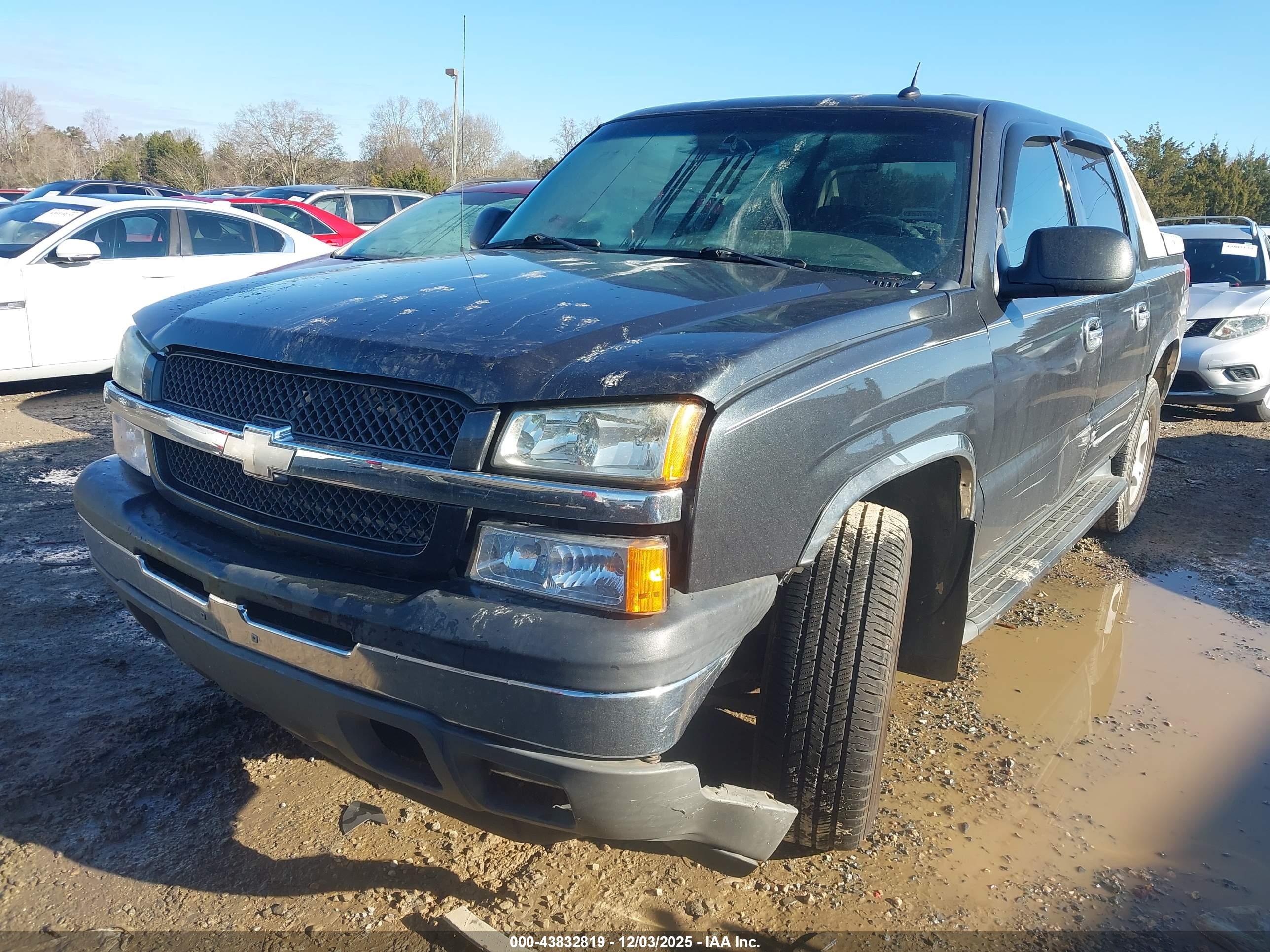 CHEVROLET AVALANCHE image 2