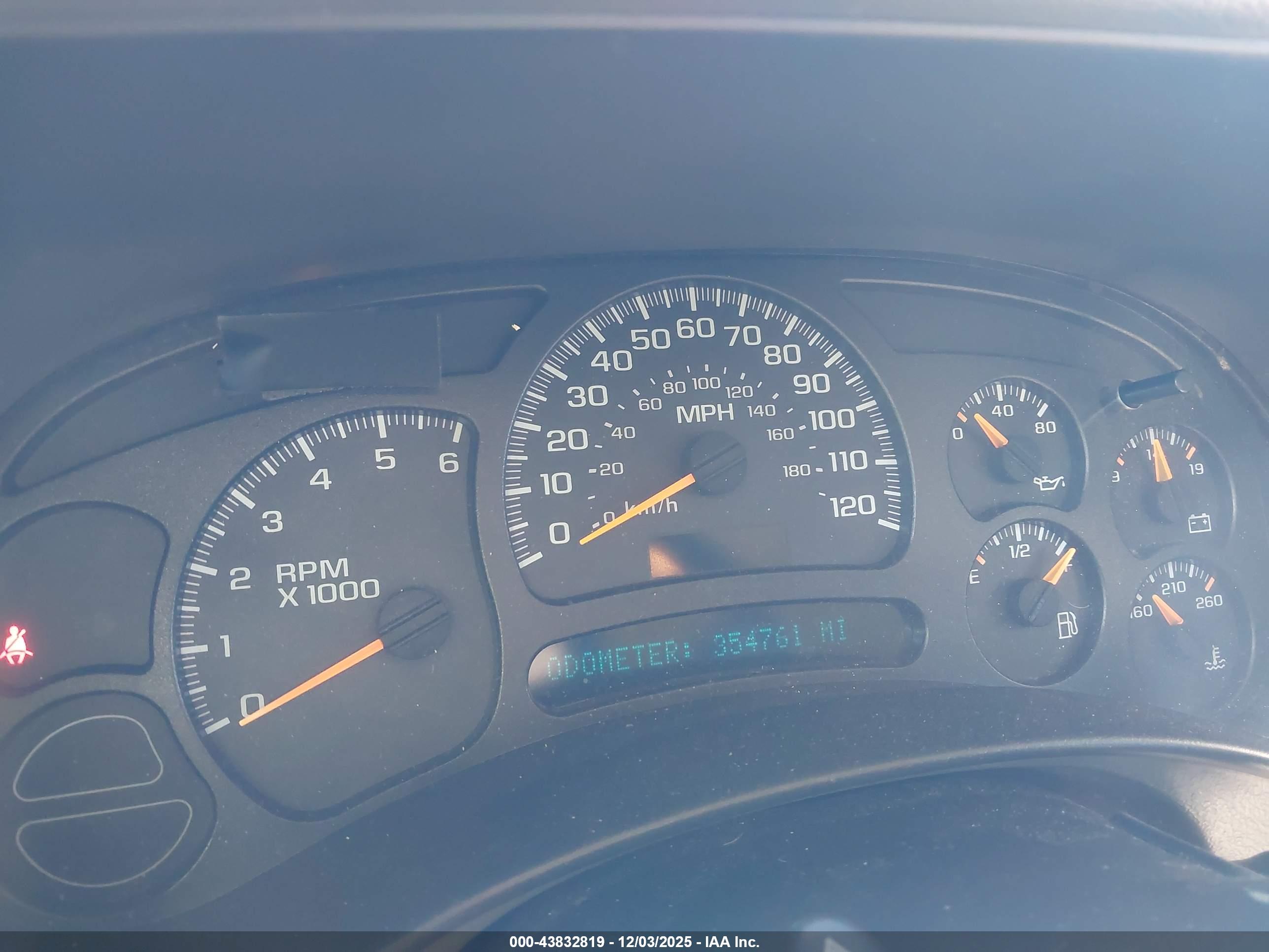 CHEVROLET AVALANCHE image 7