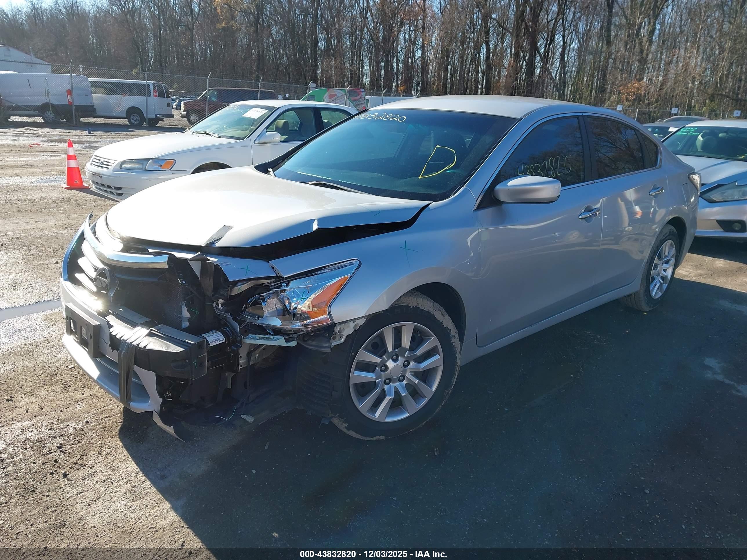 NISSAN ALTIMA image 2