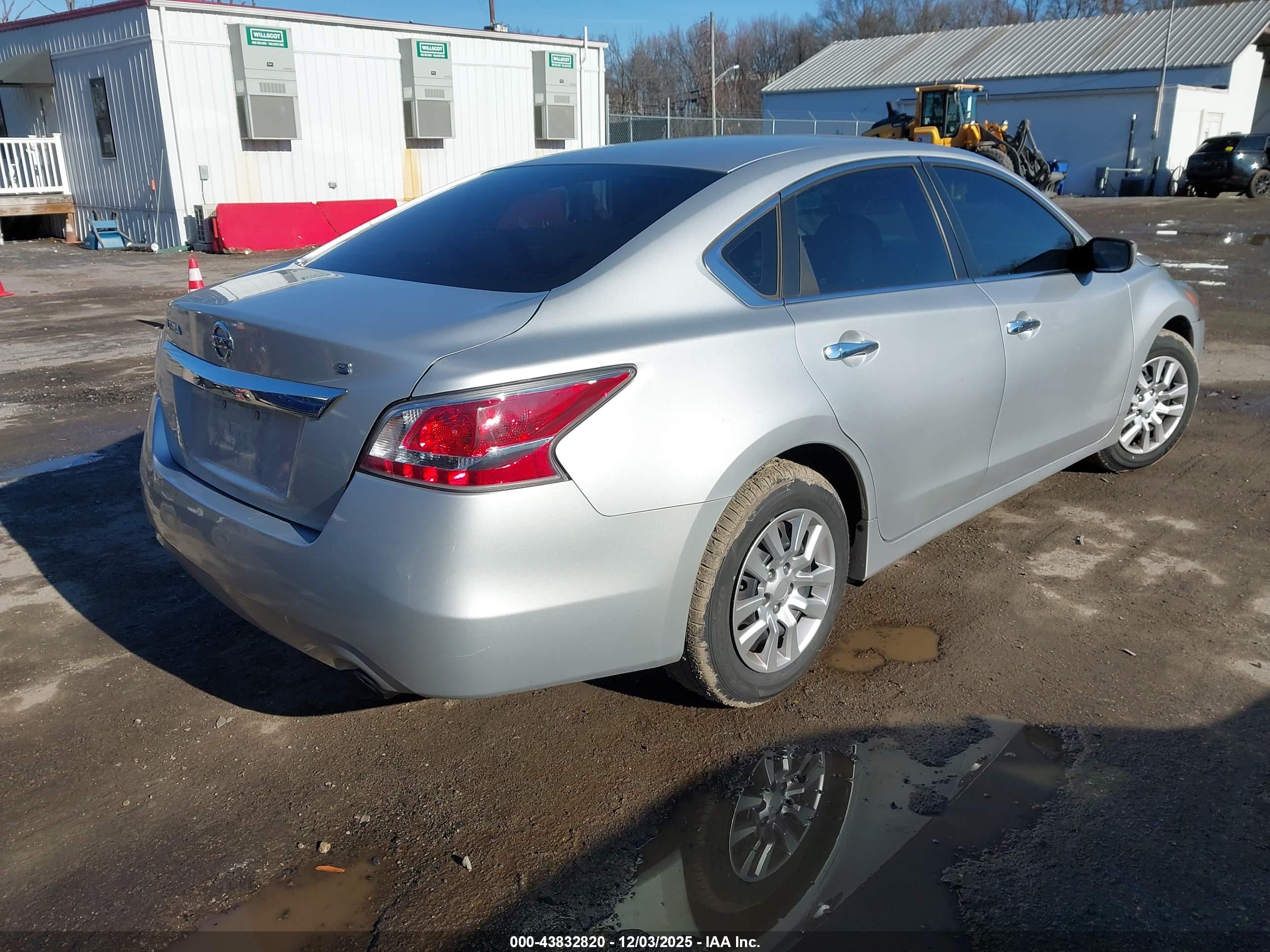 NISSAN ALTIMA image 4