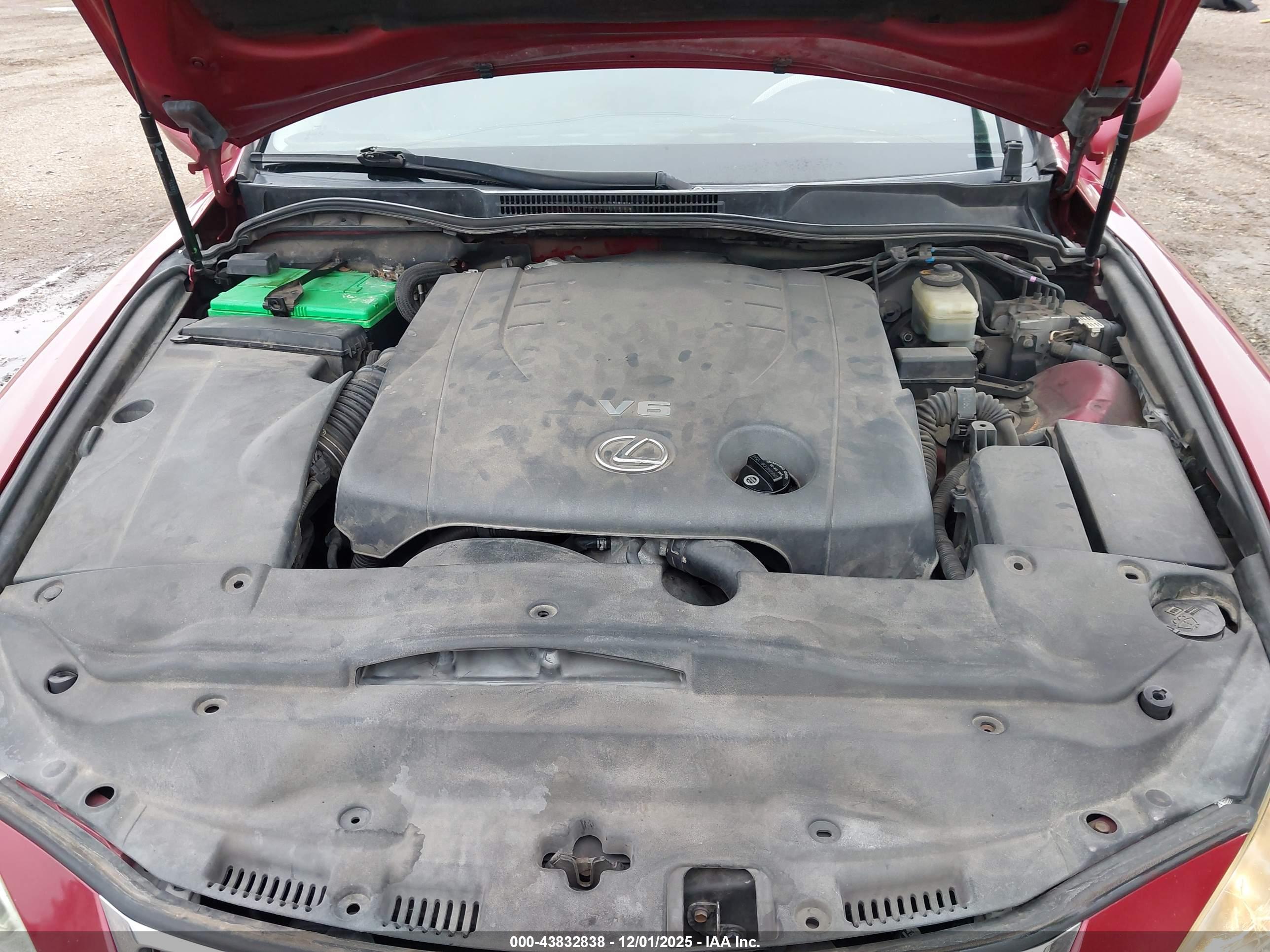 LEXUS IS image 10