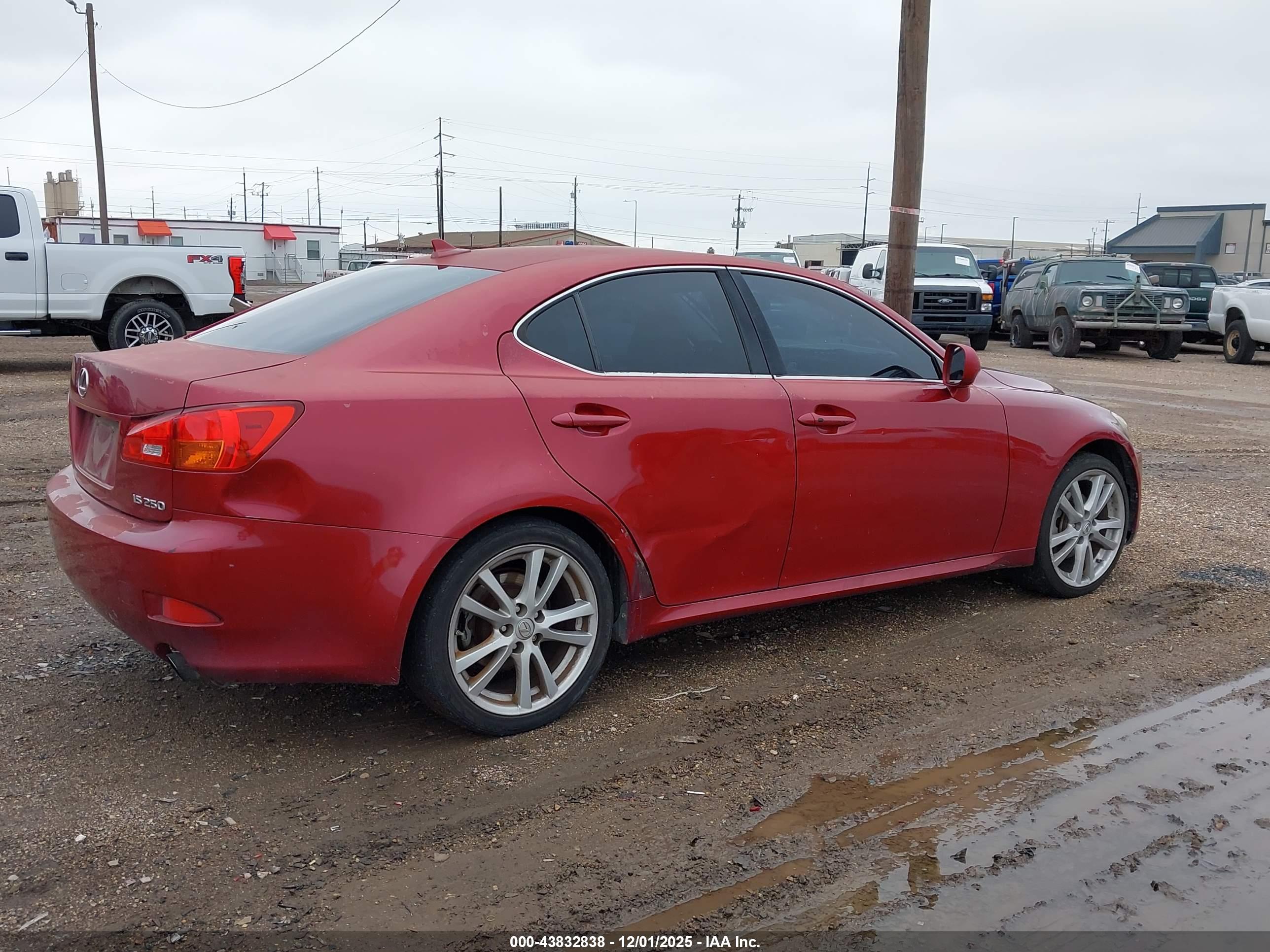 LEXUS IS image 4
