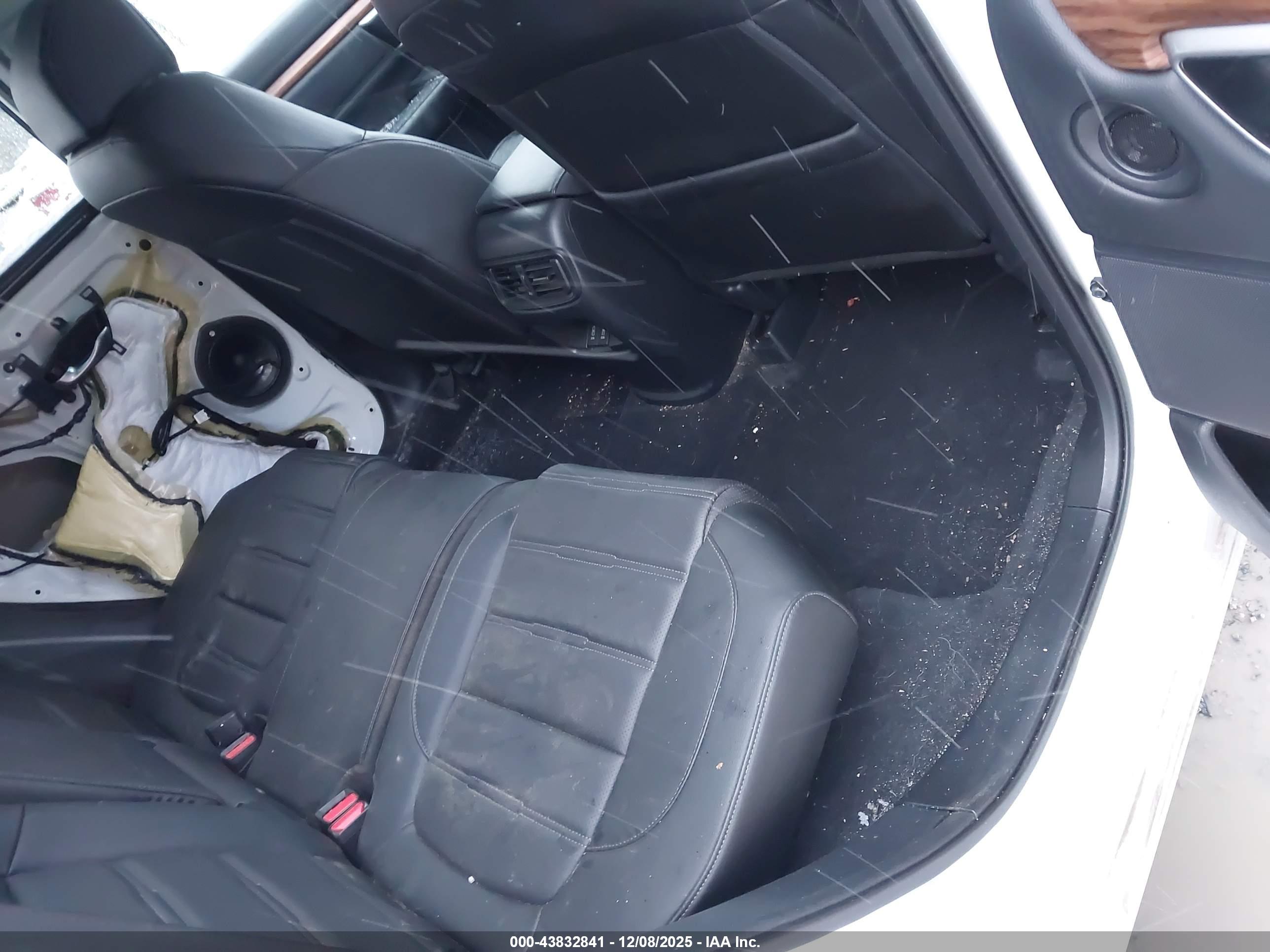 HONDA CR-V image 8