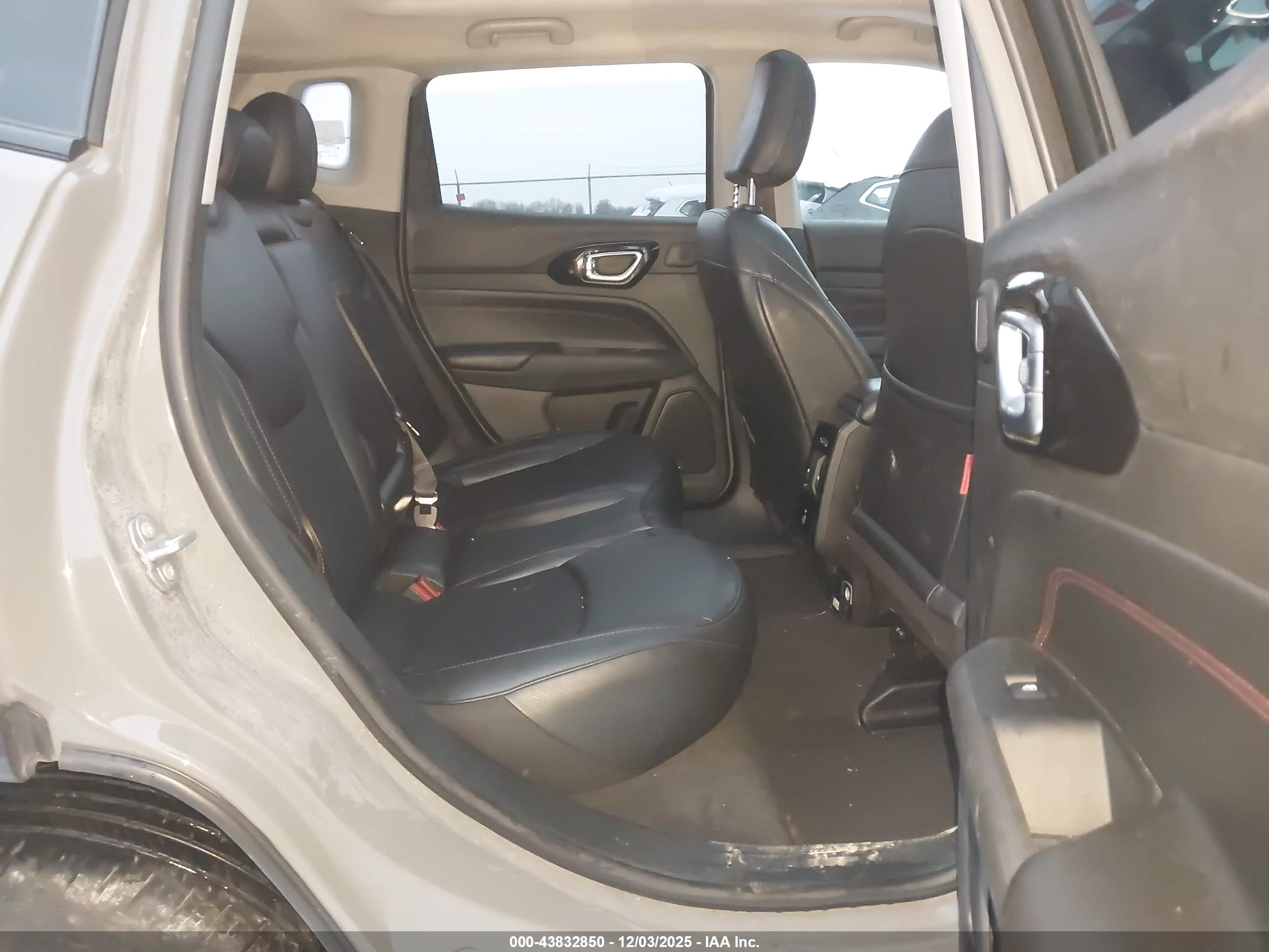 JEEP COMPASS image 8