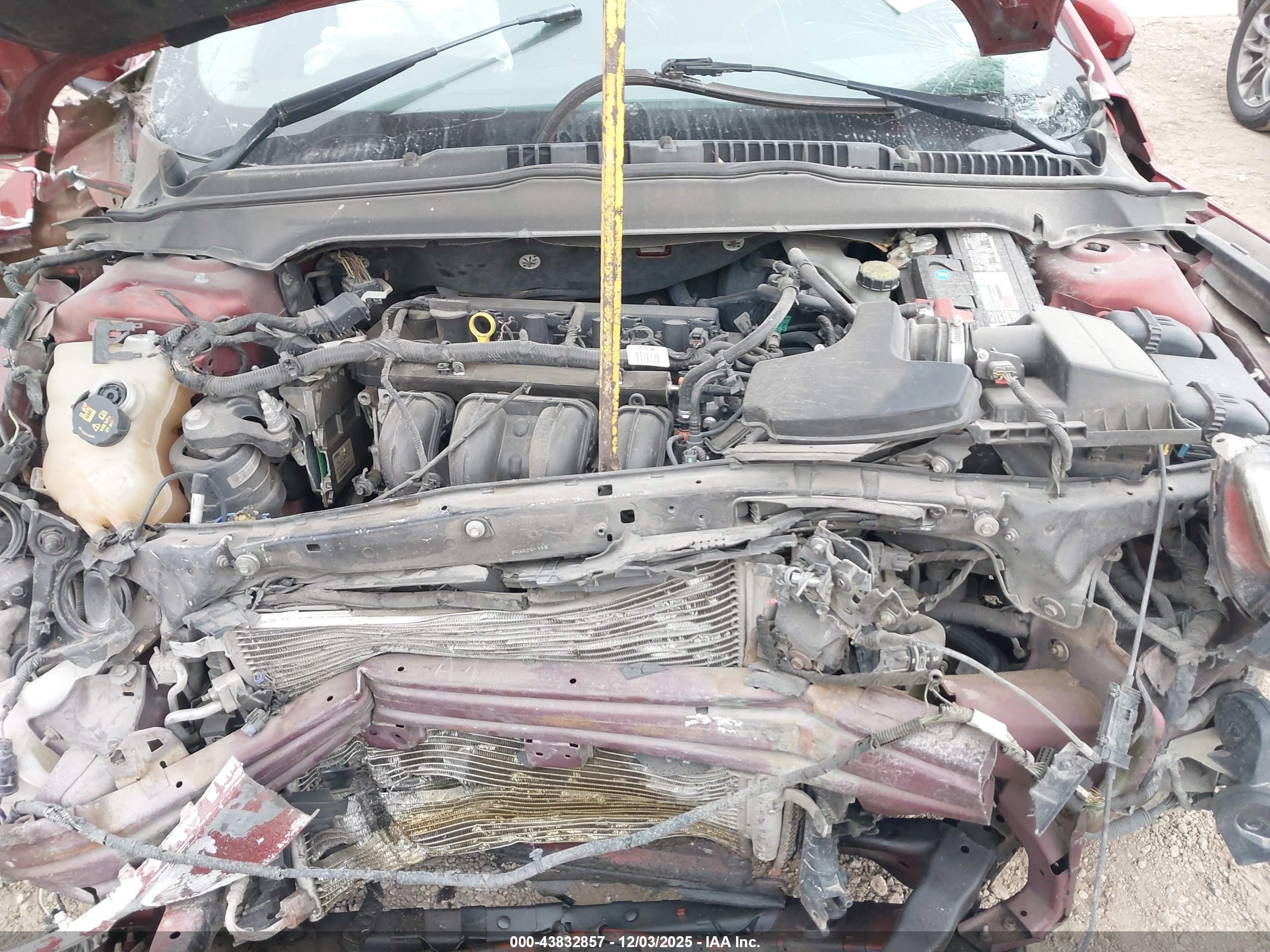 FORD FUSION image 10
