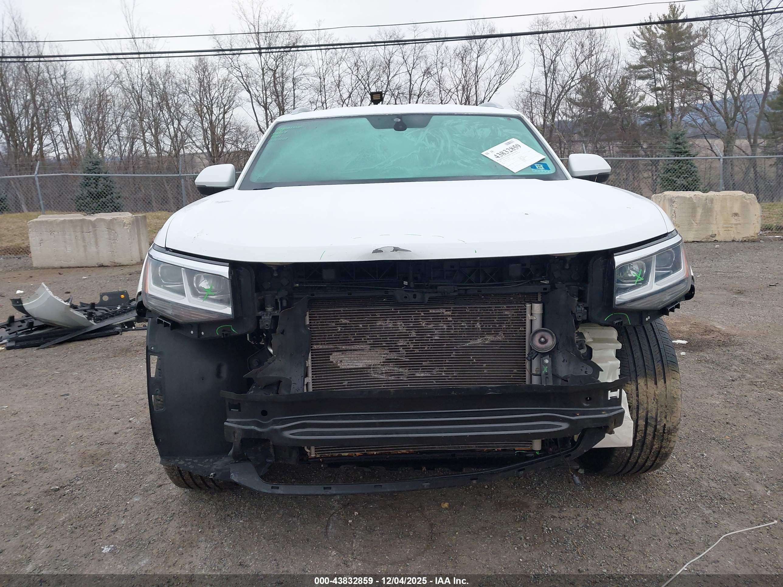 VOLKSWAGEN ATLAS image 6