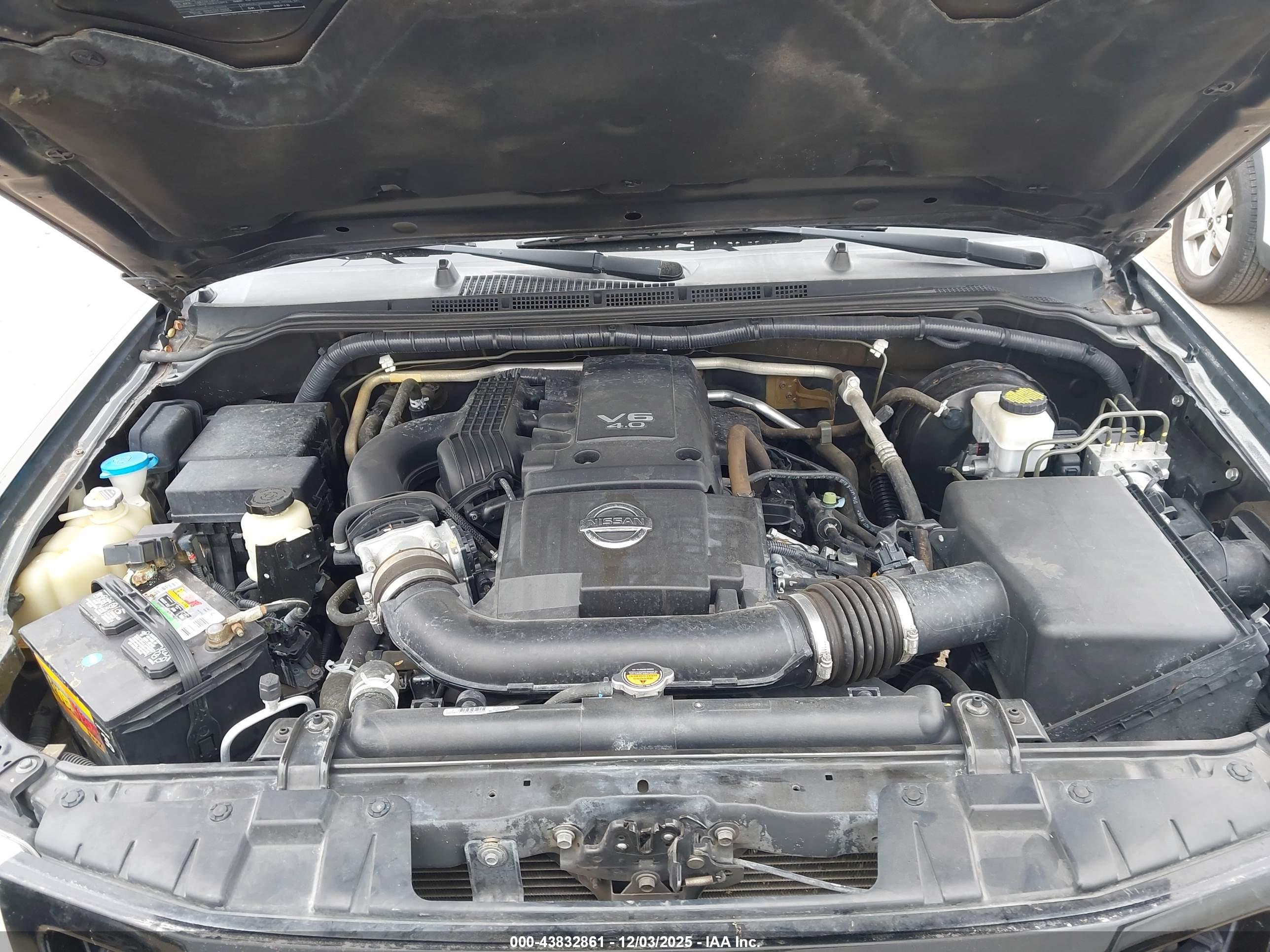 NISSAN FRONTIER image 10