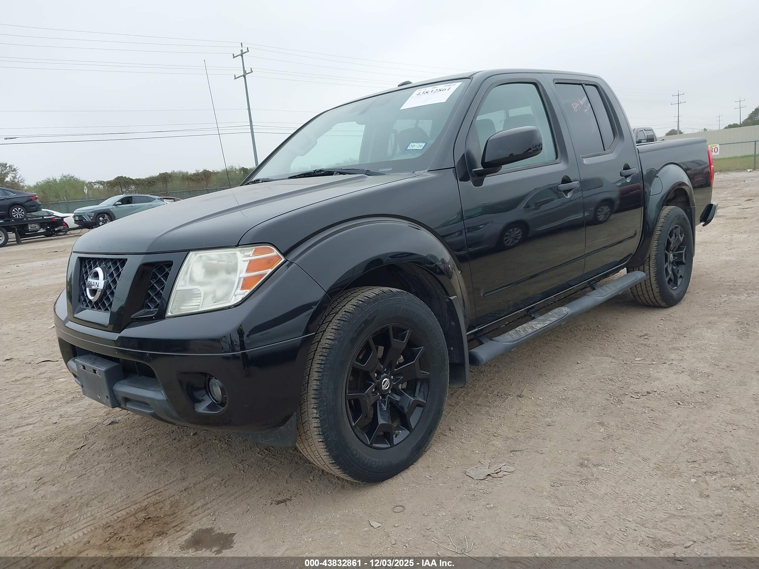 NISSAN FRONTIER image 2