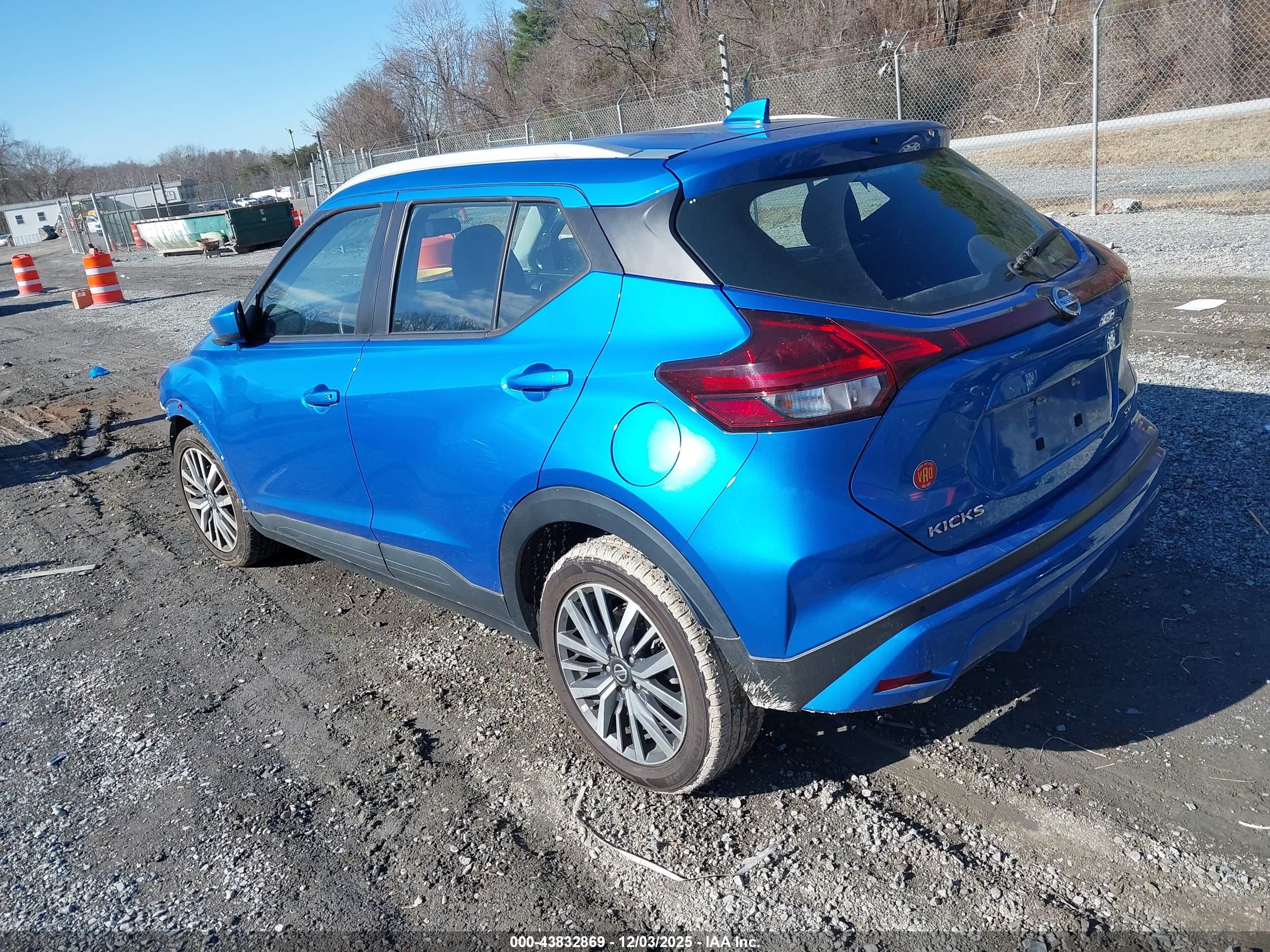 NISSAN KICKS image 3