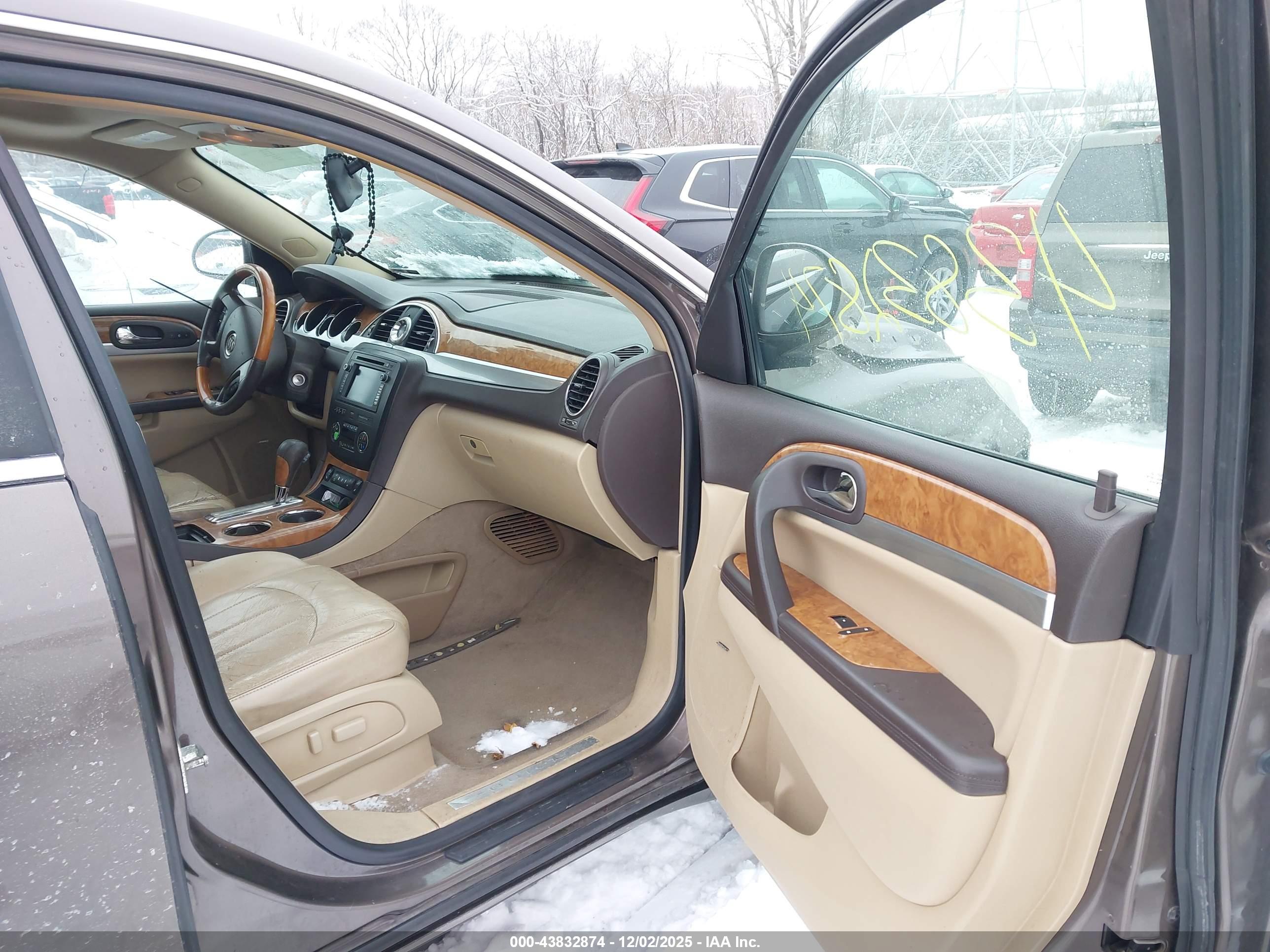 BUICK ENCLAVE image 5