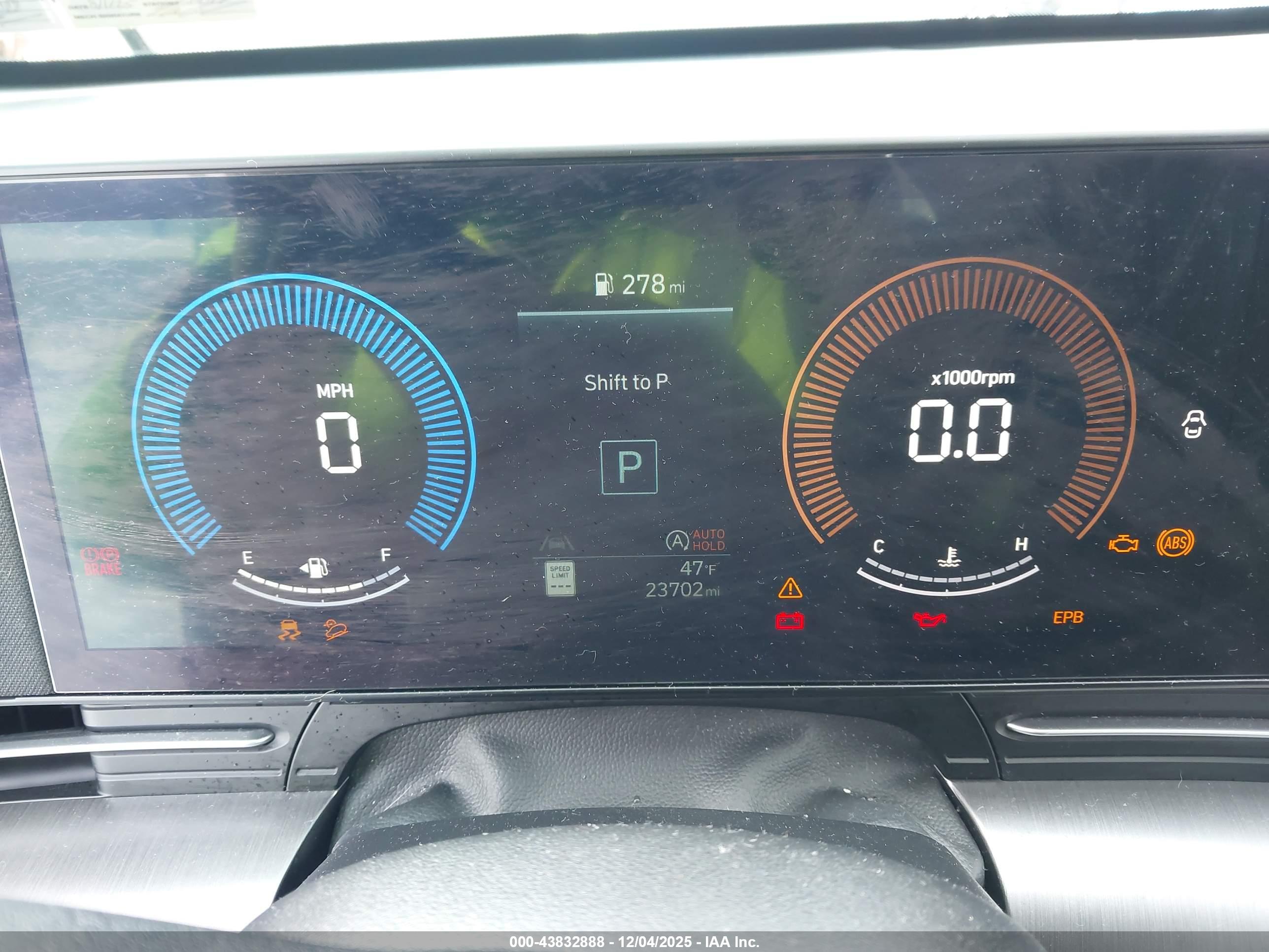 HYUNDAI KONA image 7