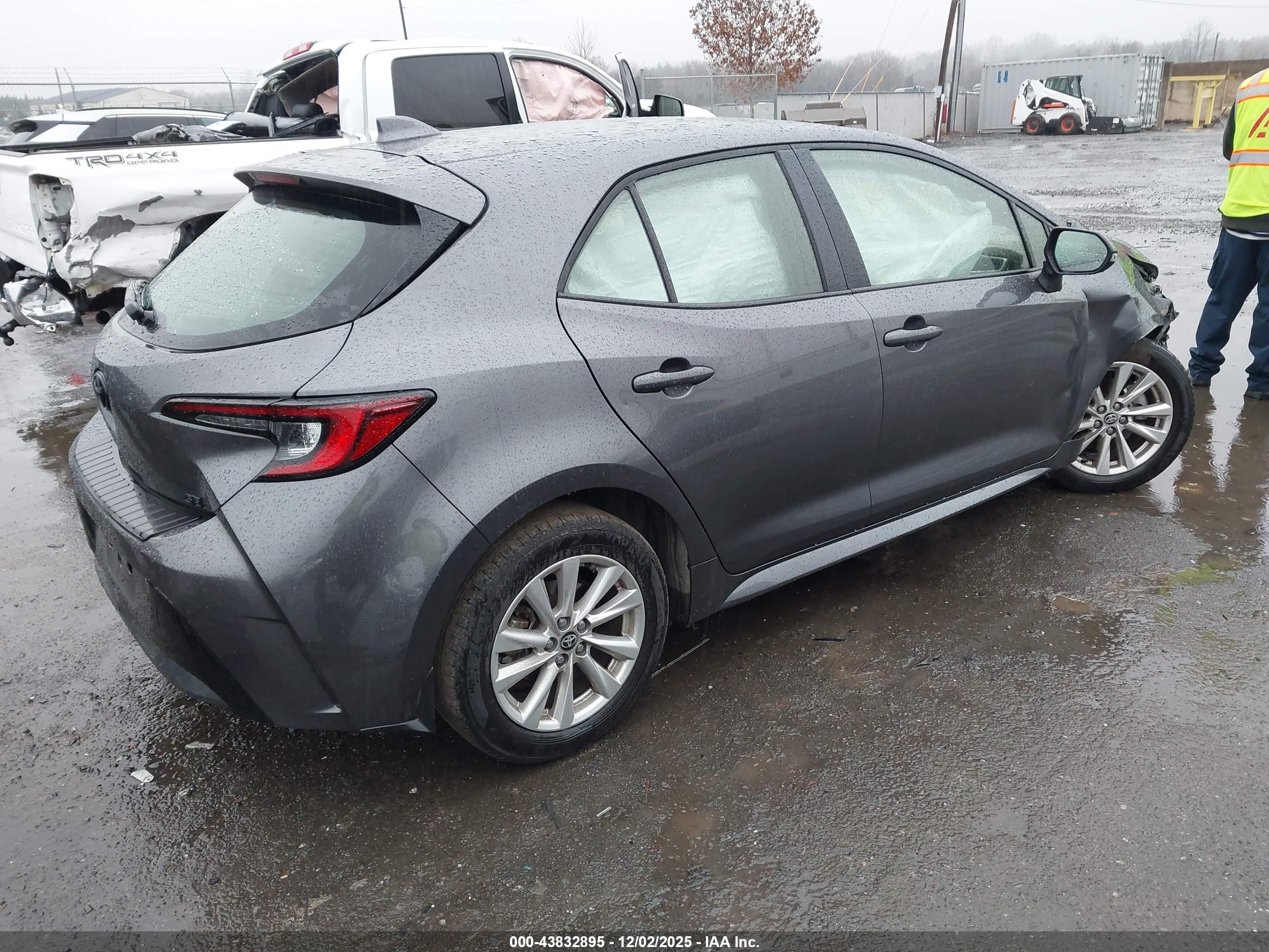 TOYOTA COROLLA image 4