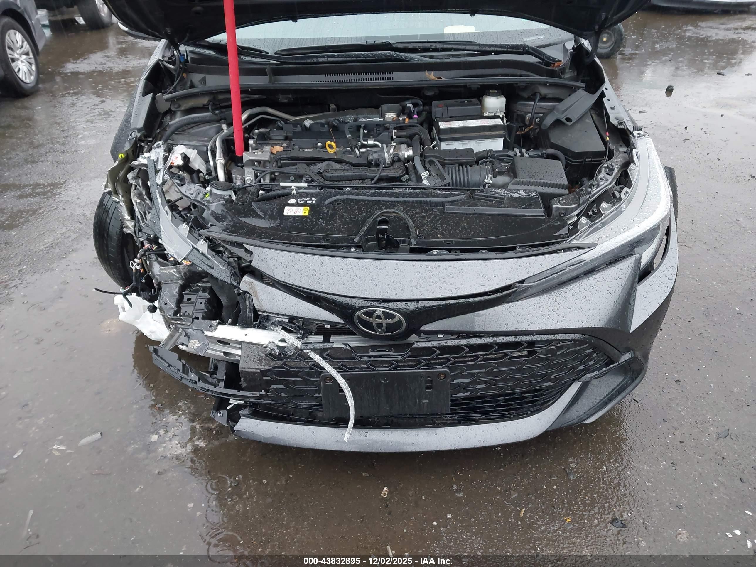 TOYOTA COROLLA image 6