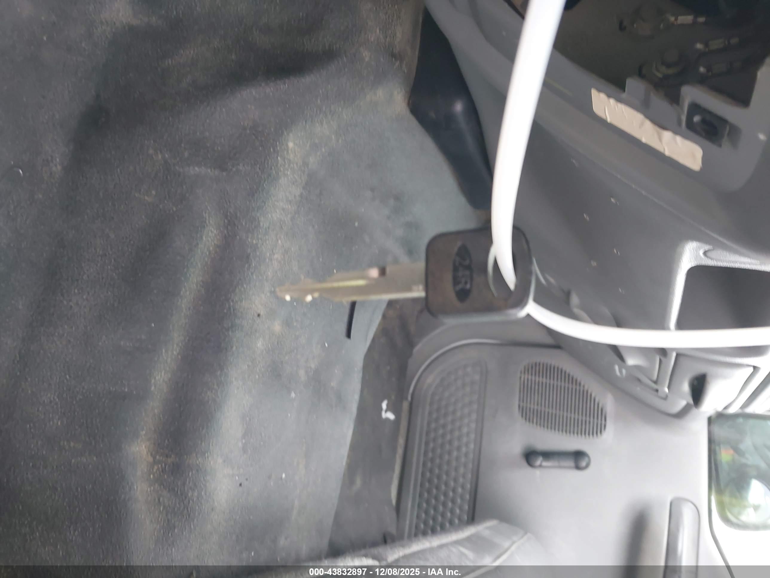 FORD F-250 image 11
