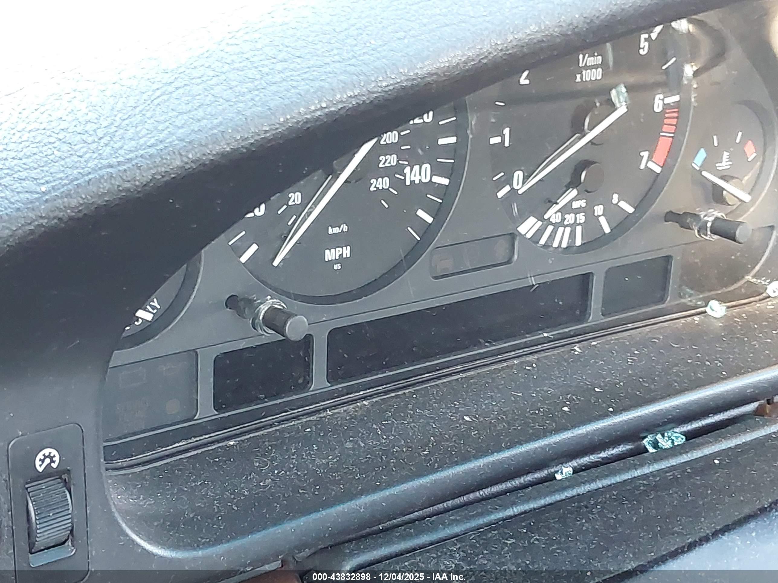 BMW 530IA image 7
