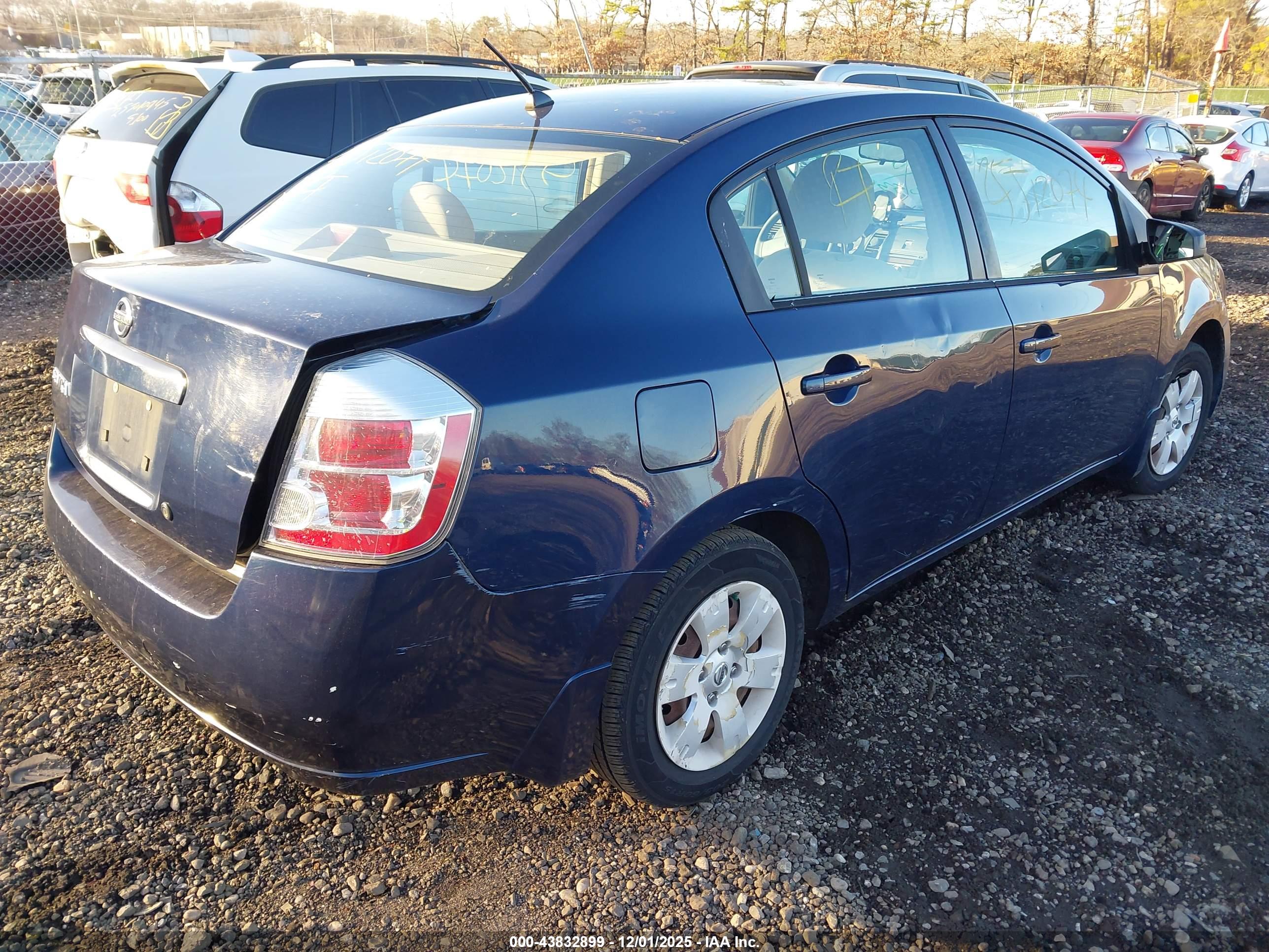 NISSAN SENTRA image 4