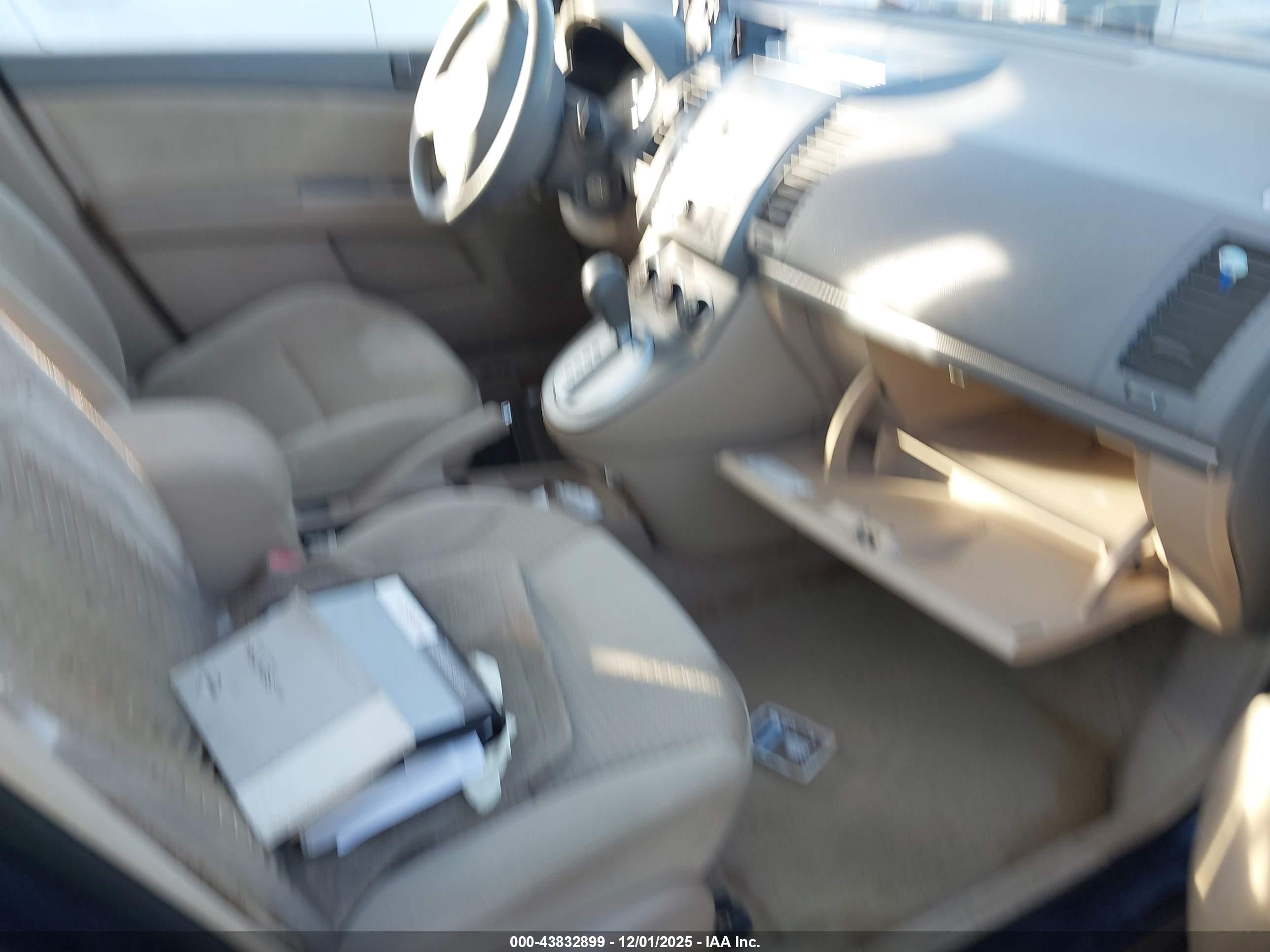 NISSAN SENTRA image 5