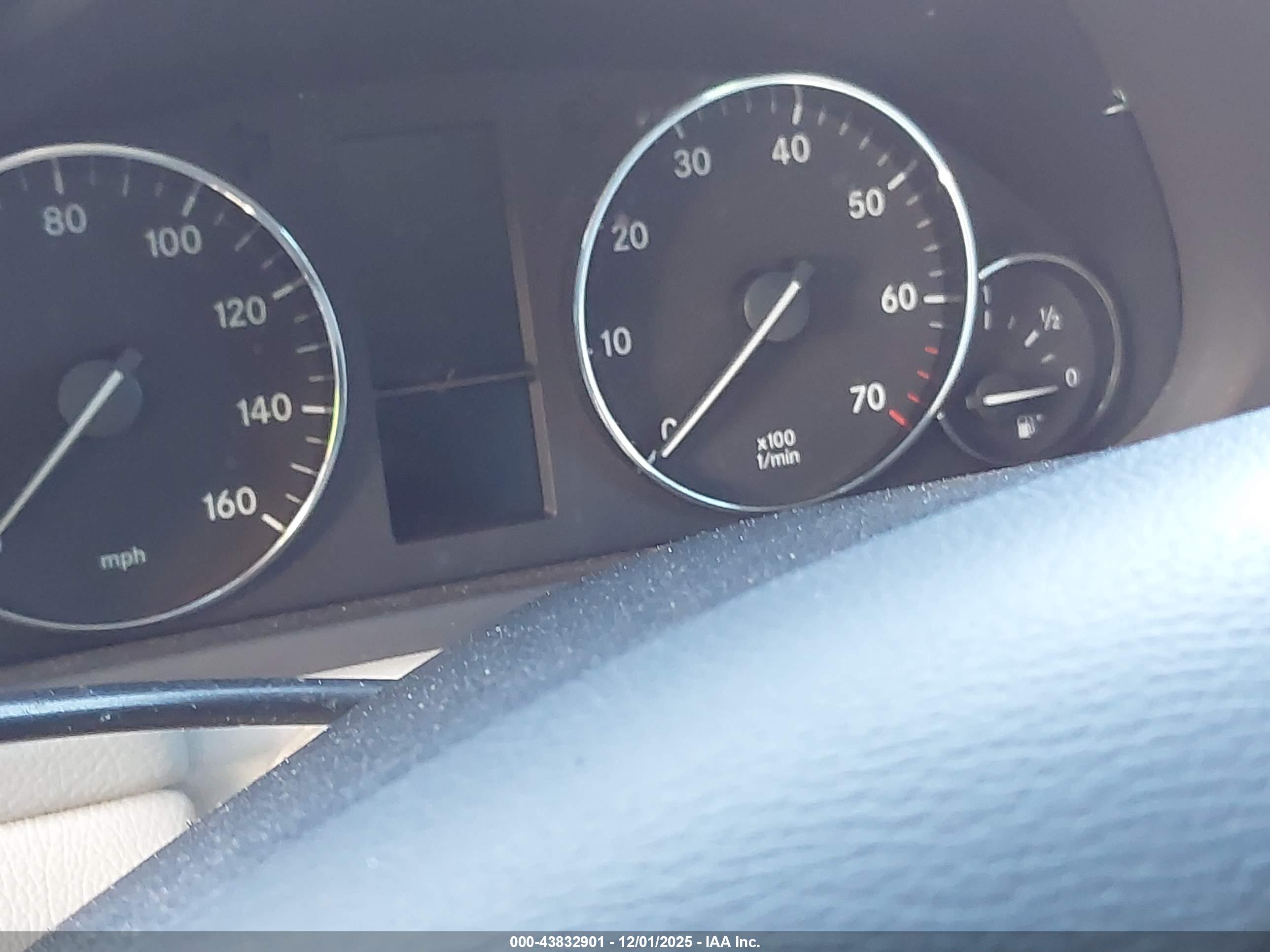 MERCEDES-BENZ C image 7