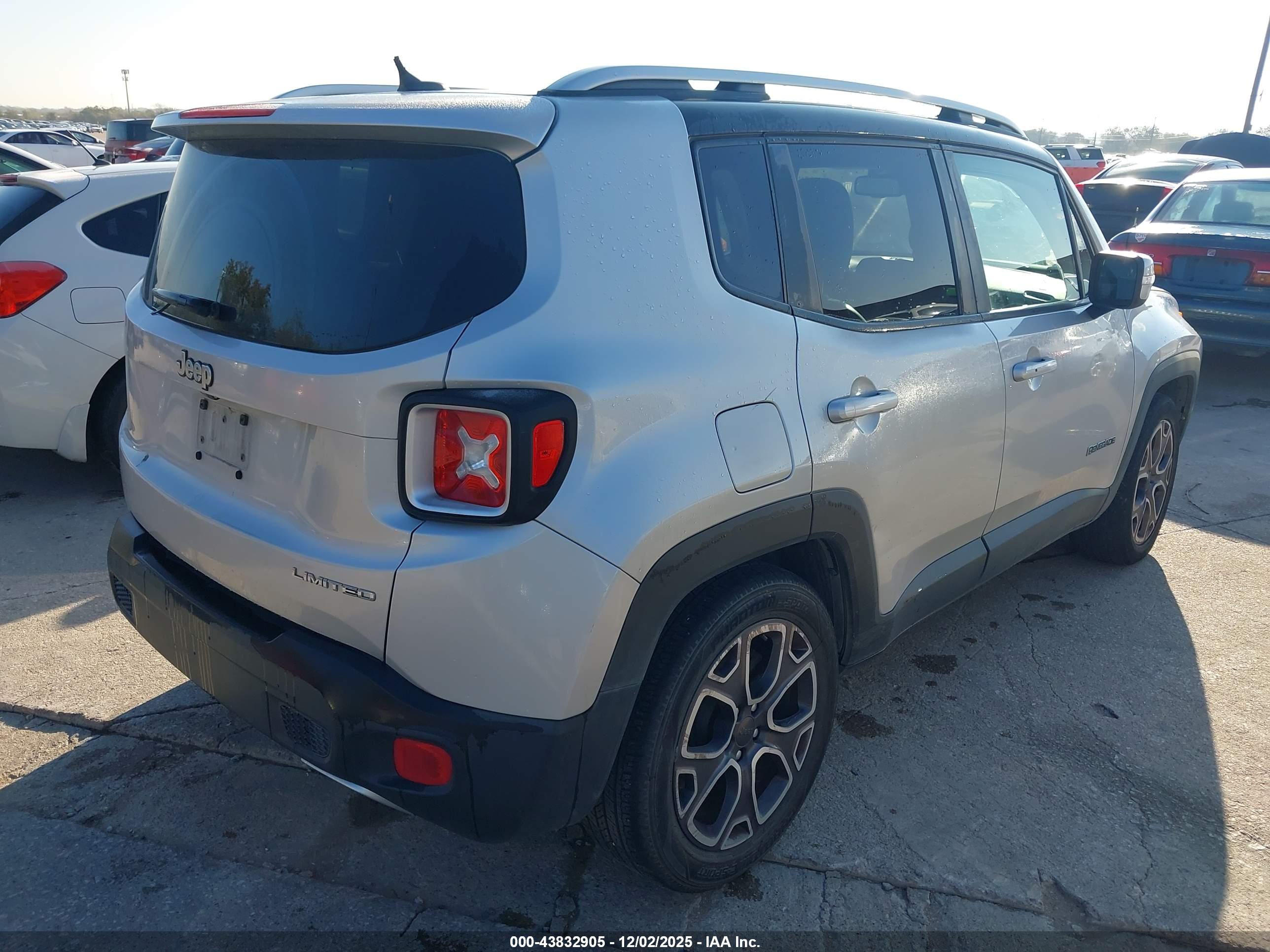JEEP RENEGADE image 4