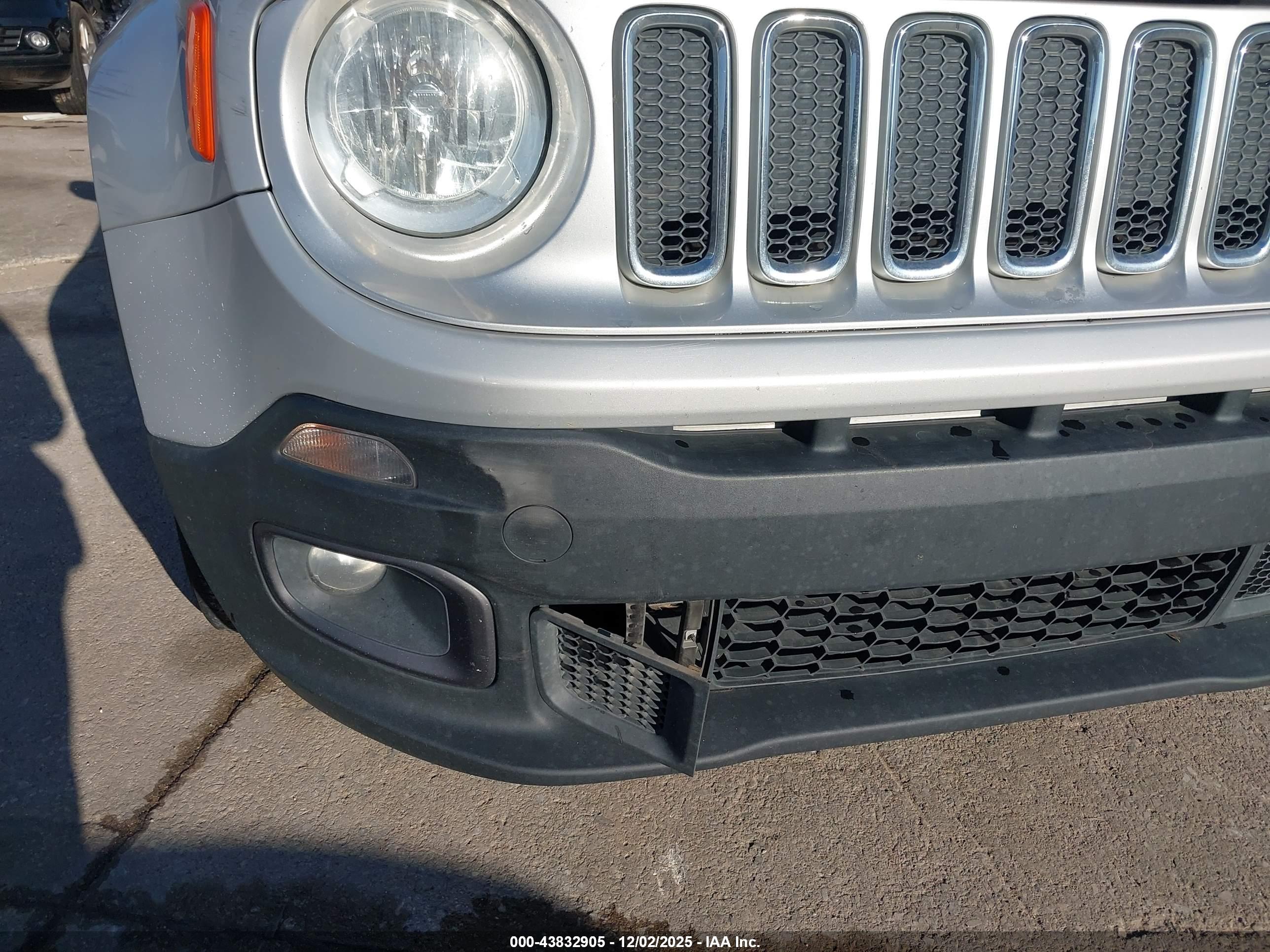 JEEP RENEGADE image 6
