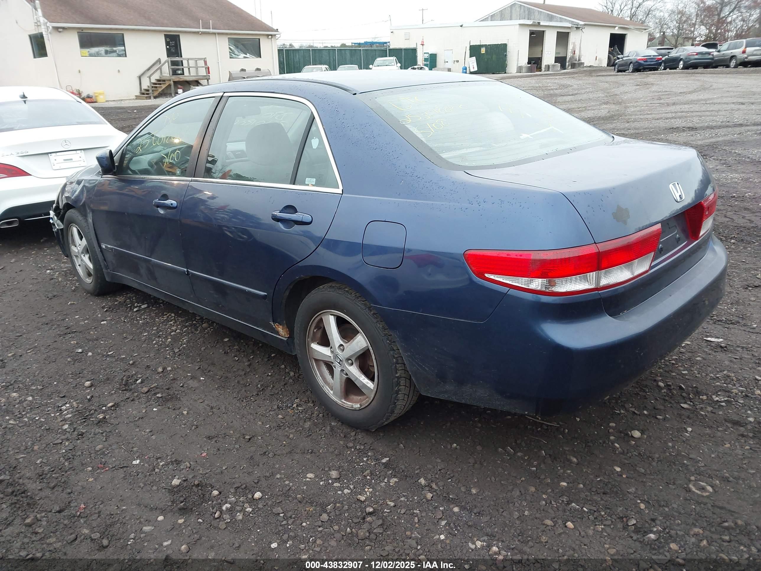 HONDA ACCORD image 3