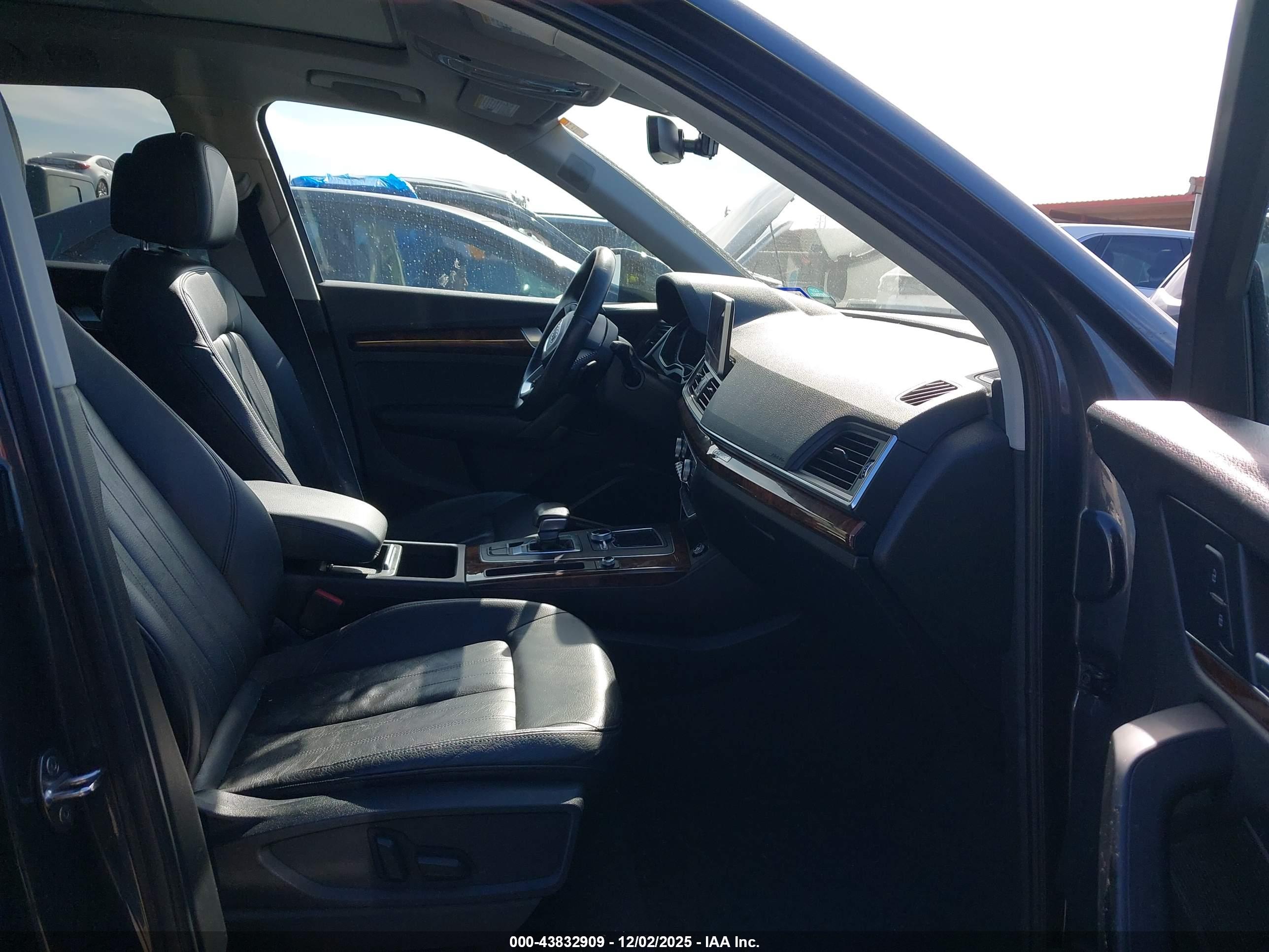 AUDI Q5 image 5